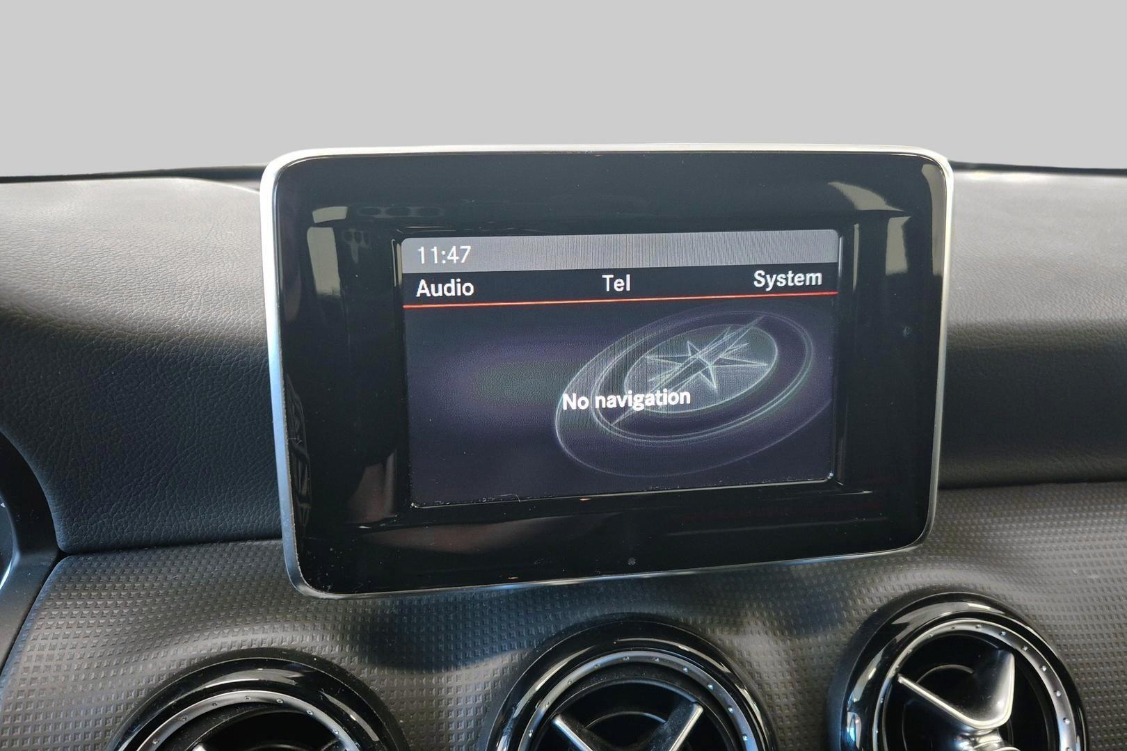 MERCEDES-BENZ A 2013
