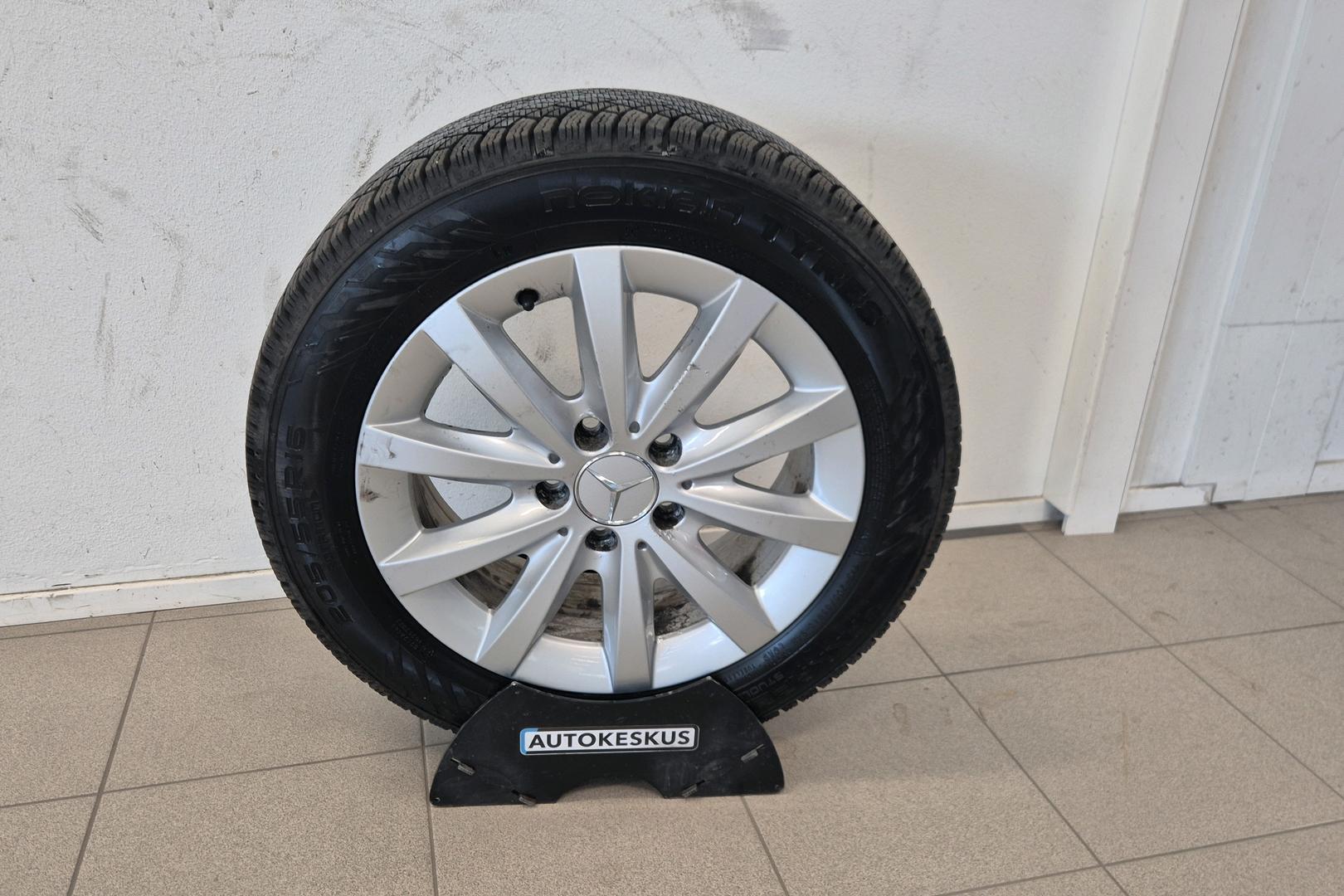 MERCEDES-BENZ A 2013