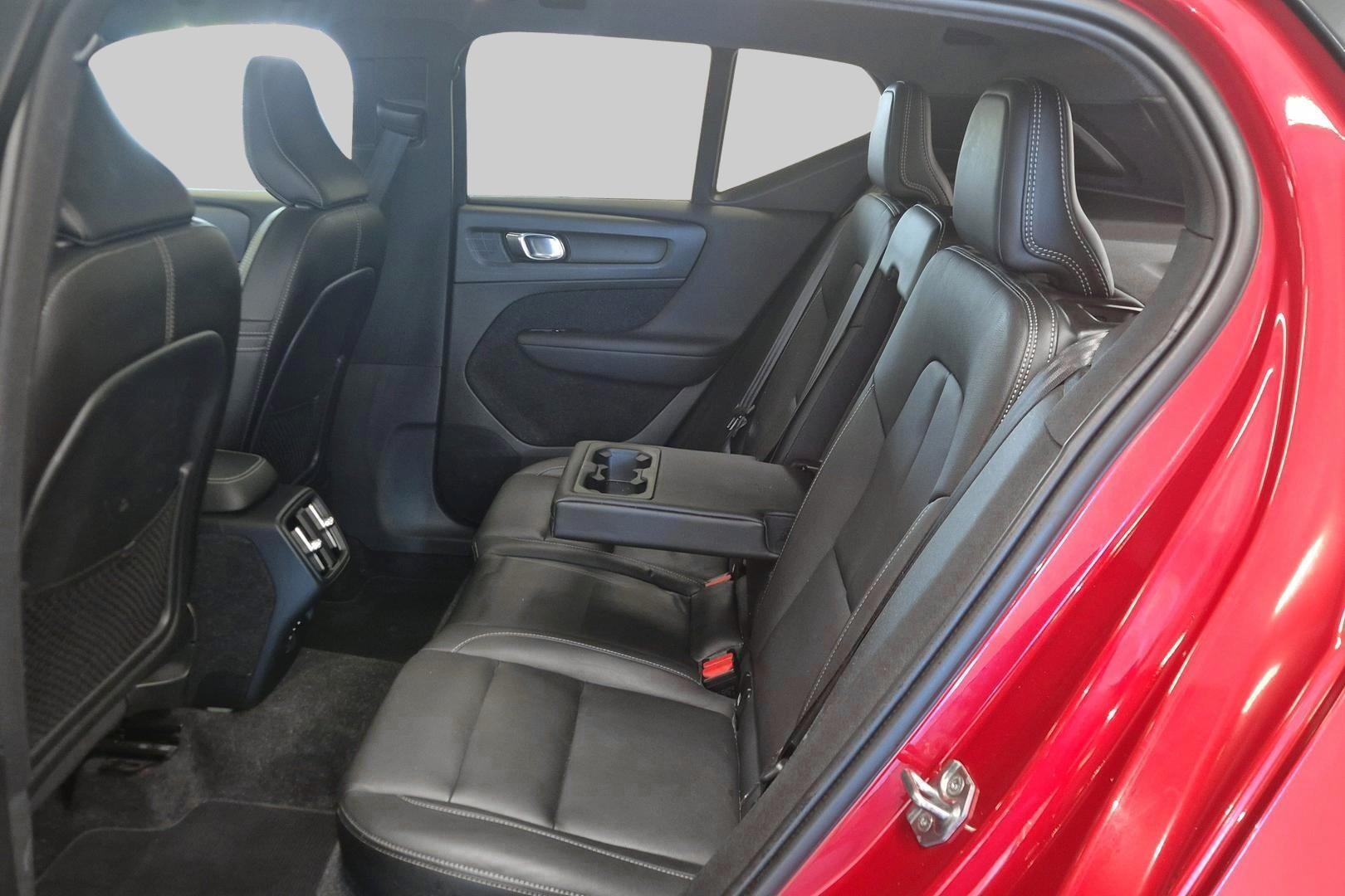 VOLVO XC40 2018