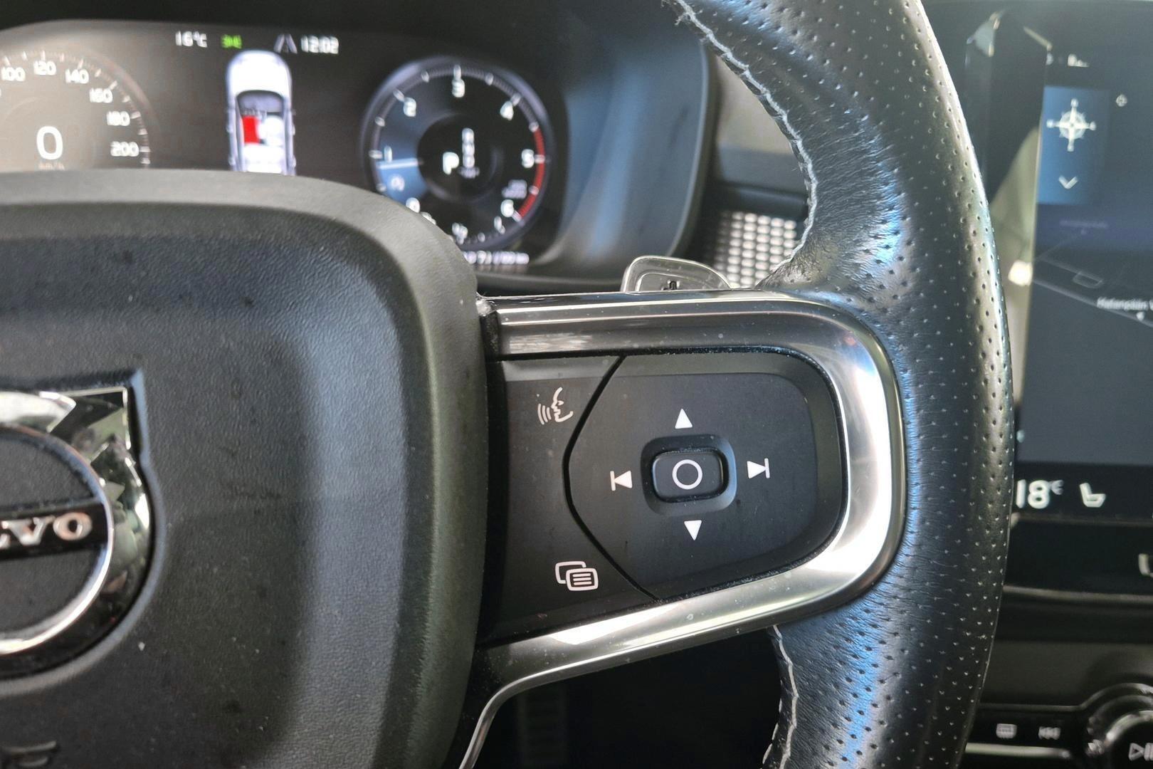 VOLVO XC40 2018