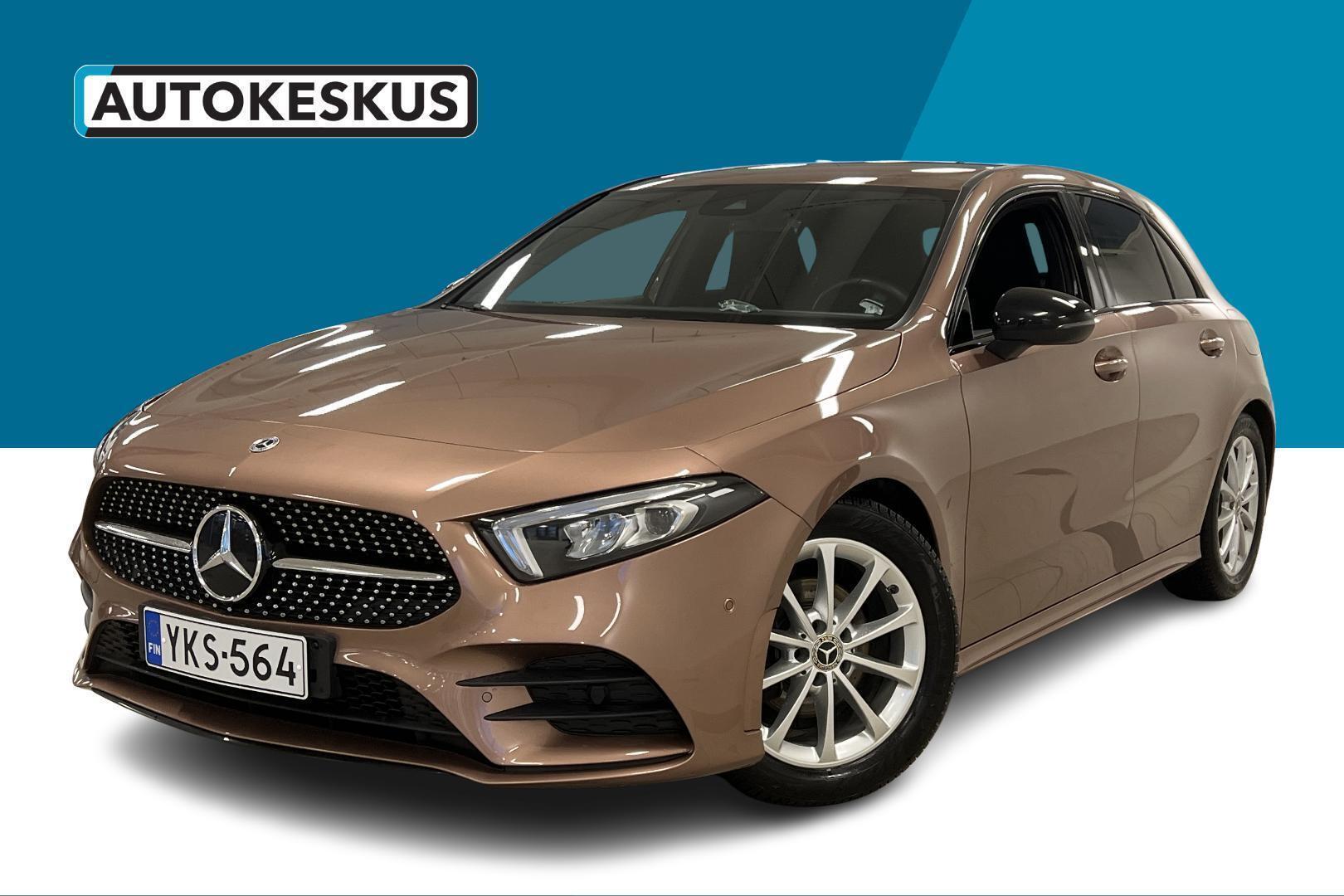 MERCEDES-BENZ A 2022