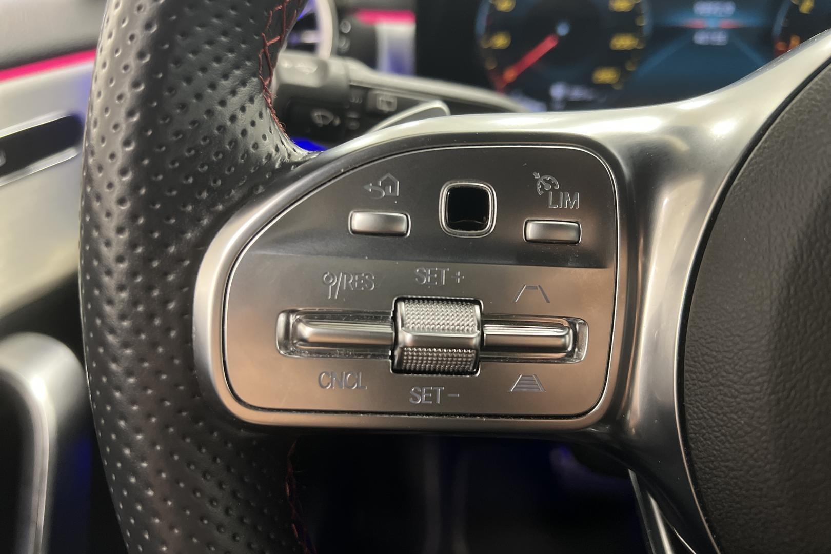 MERCEDES-BENZ A 2022