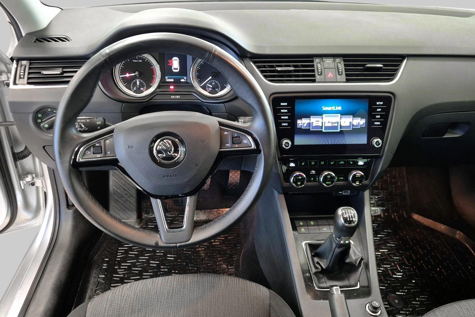 SKODA Octavia 11