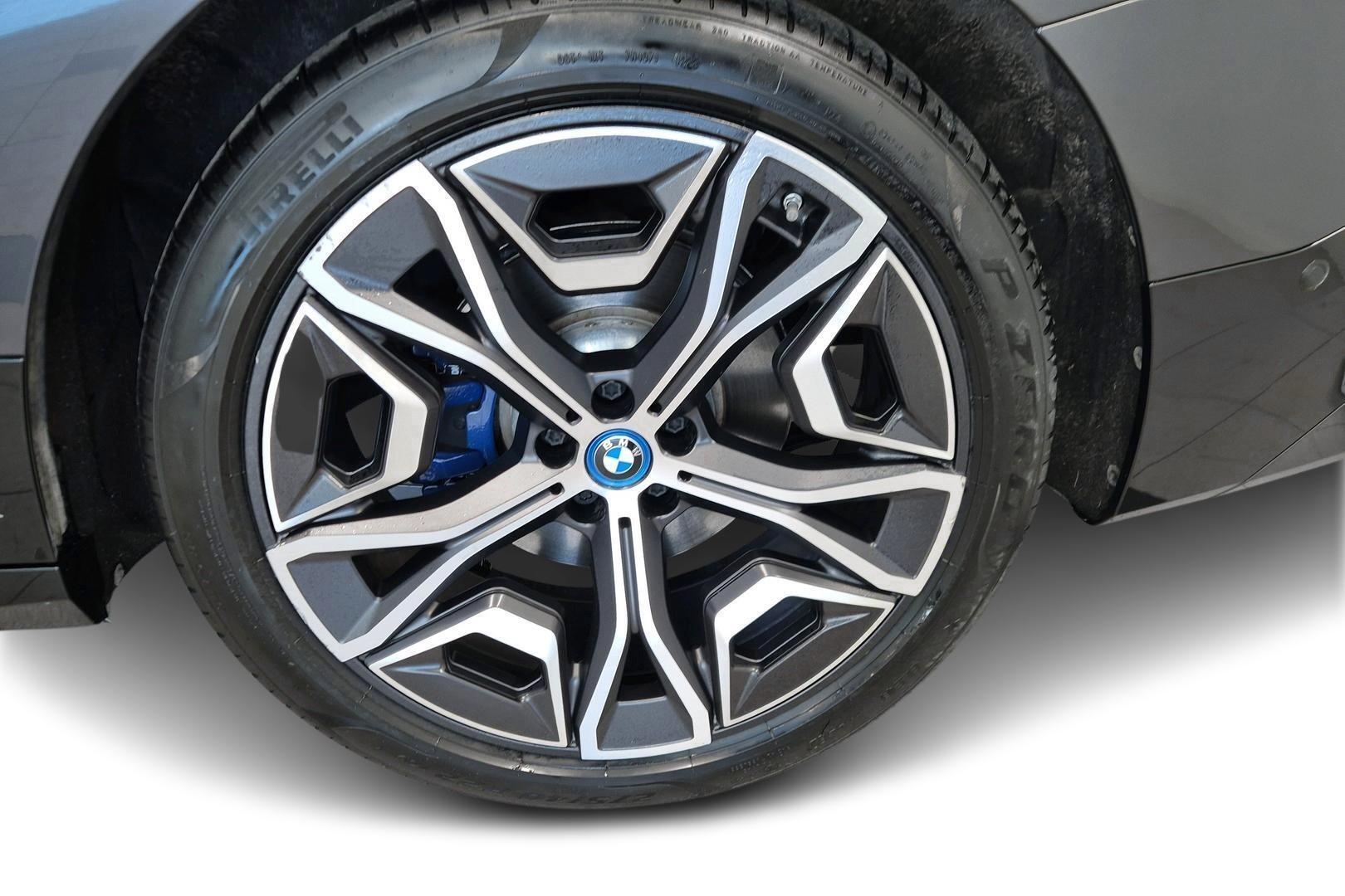 BMW IX 2022