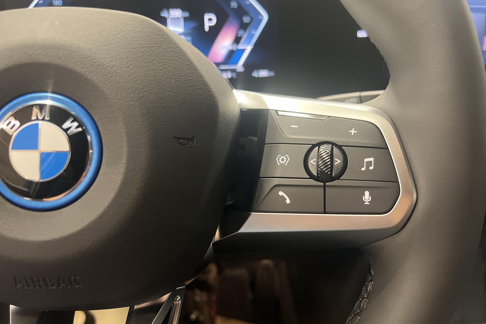 BMW iX1 2026