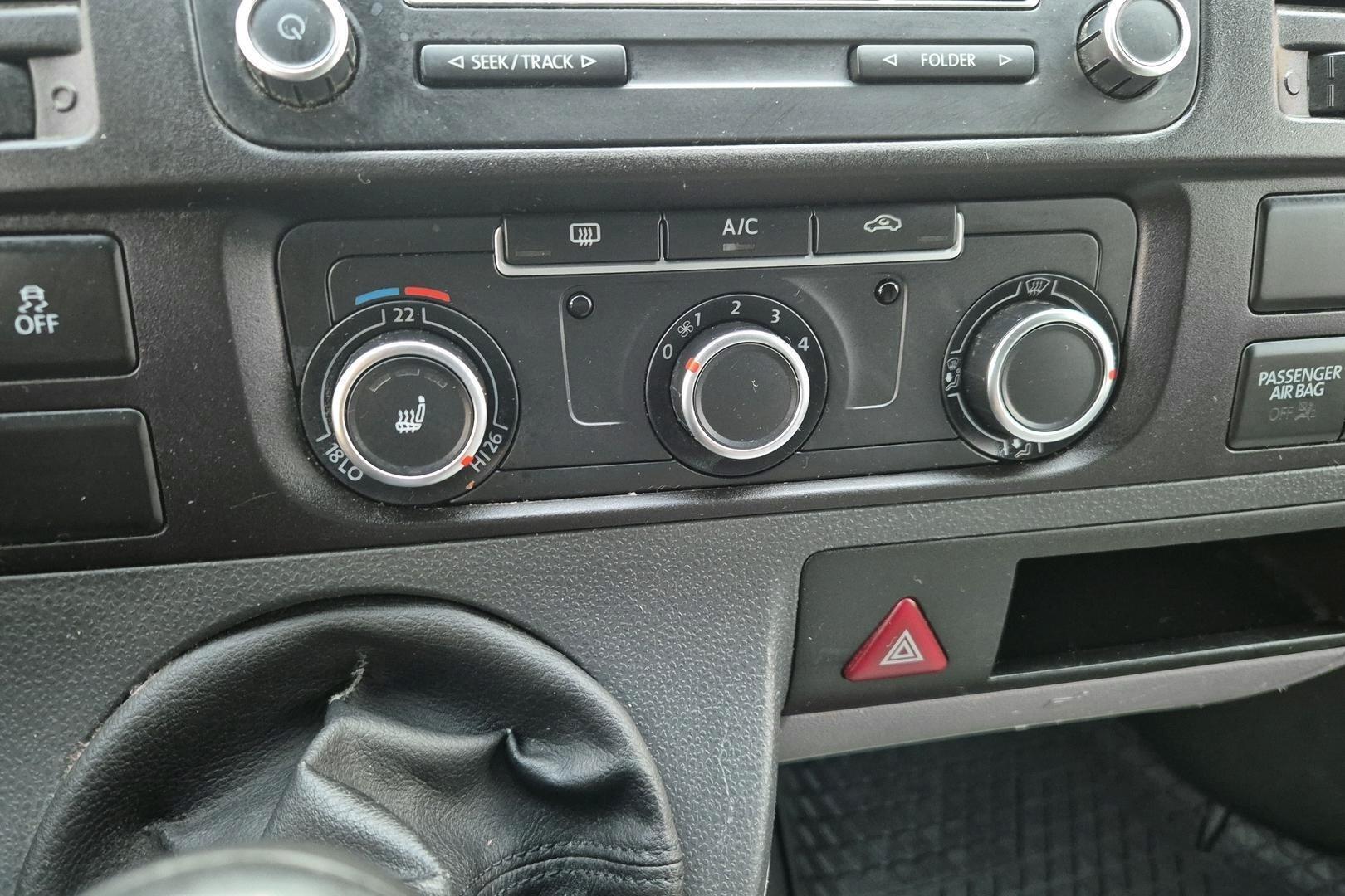 VOLKSWAGEN Transporter 2013