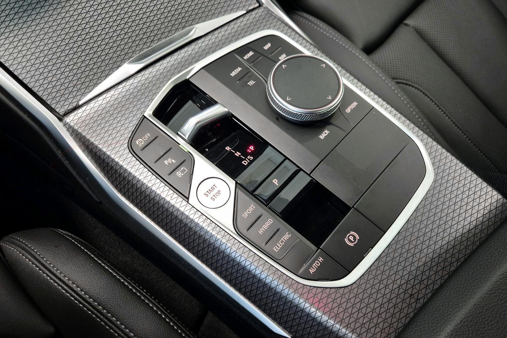 BMW 3-sarja 2025