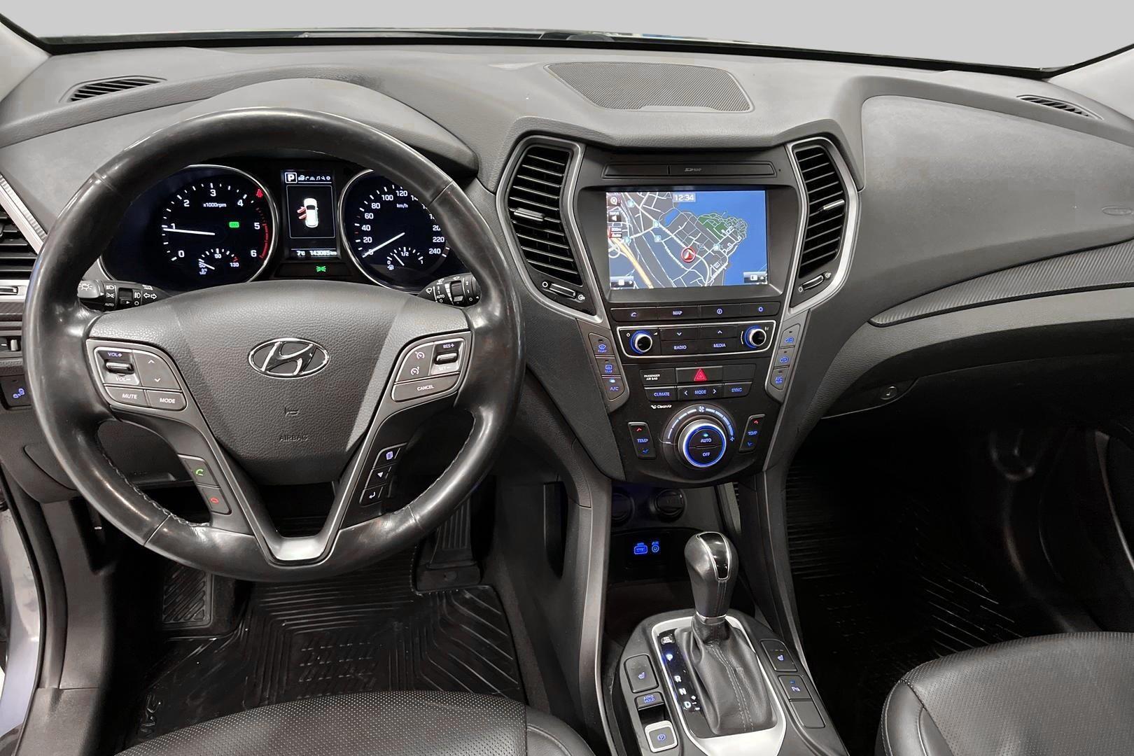 HYUNDAI Santa Fe 2017