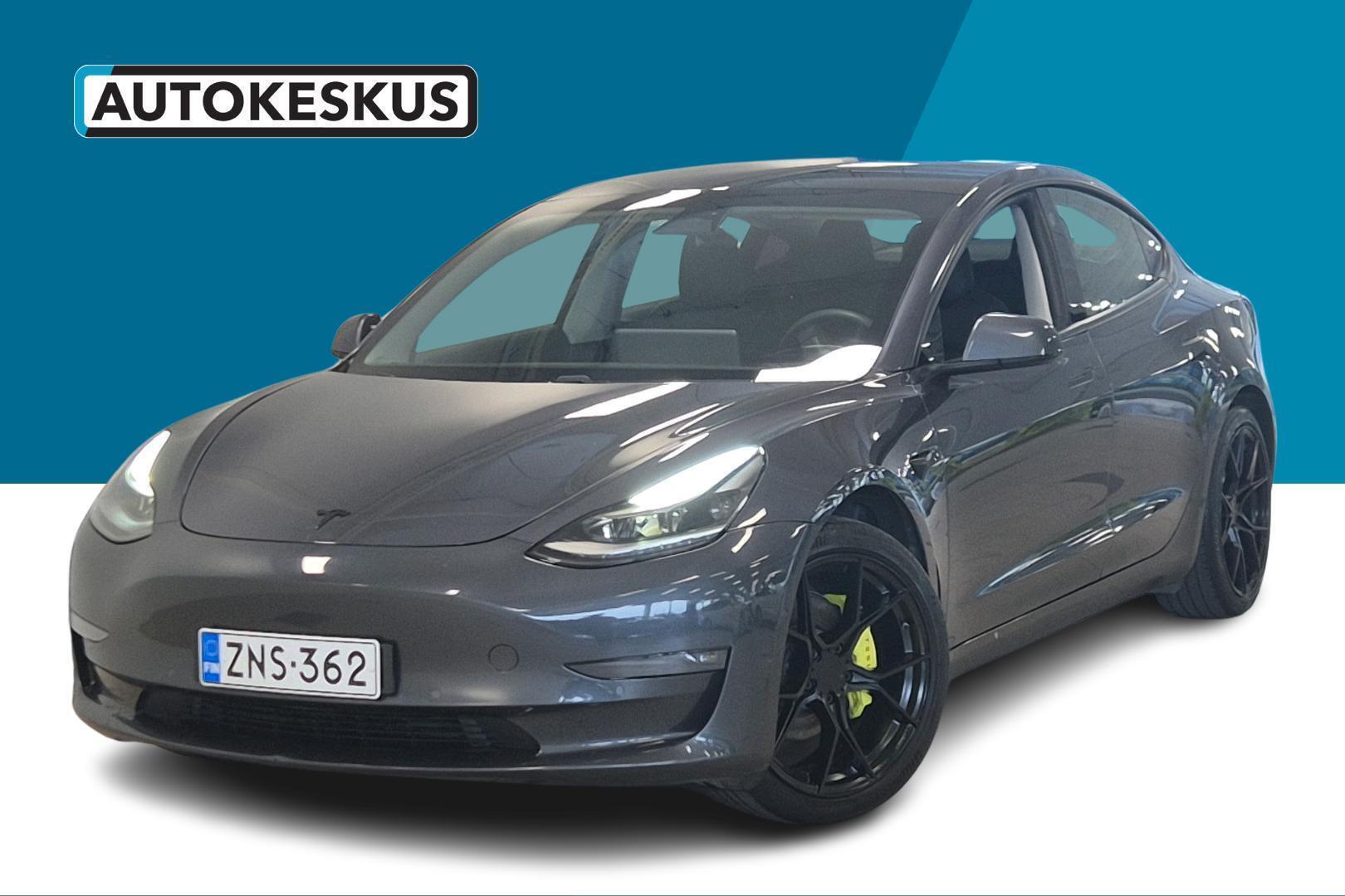 TESLA Model 3 2021