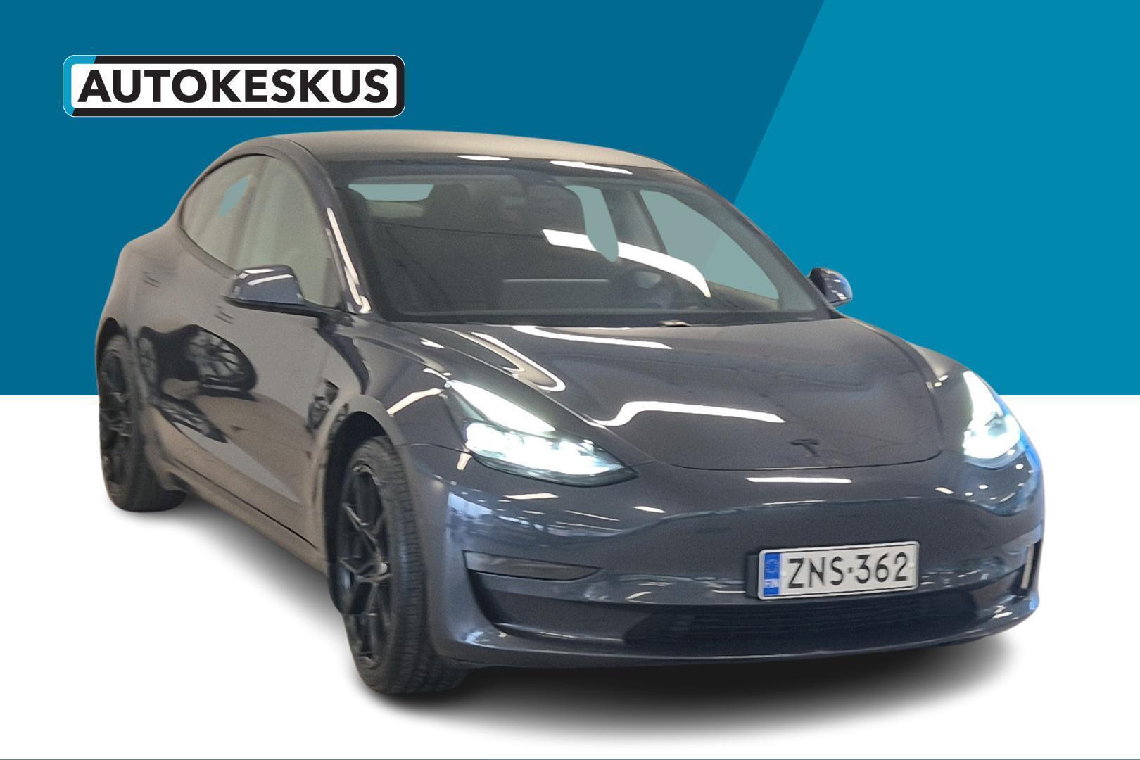TESLA Model 3 2021