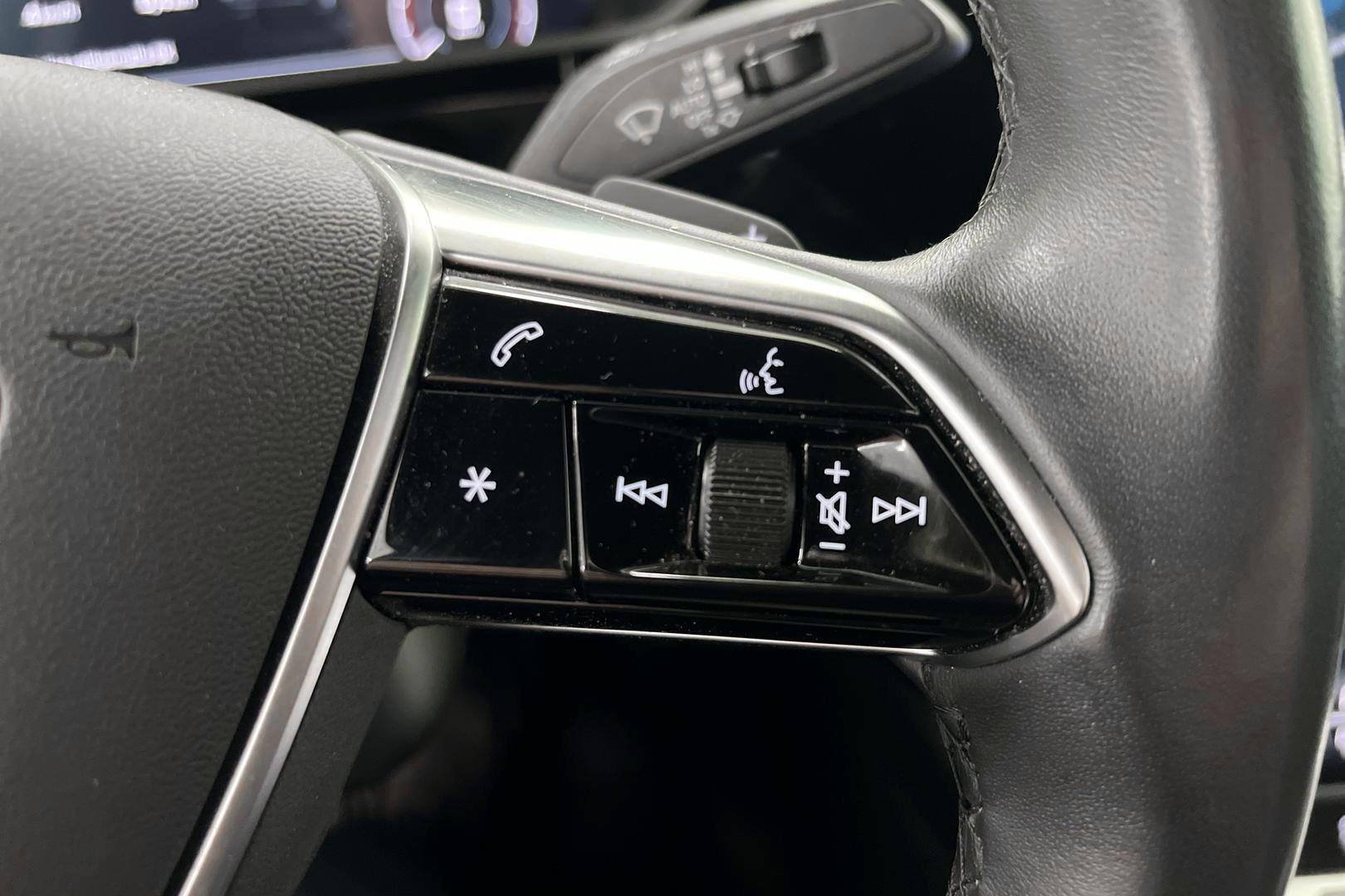 AUDI e-tron 2022