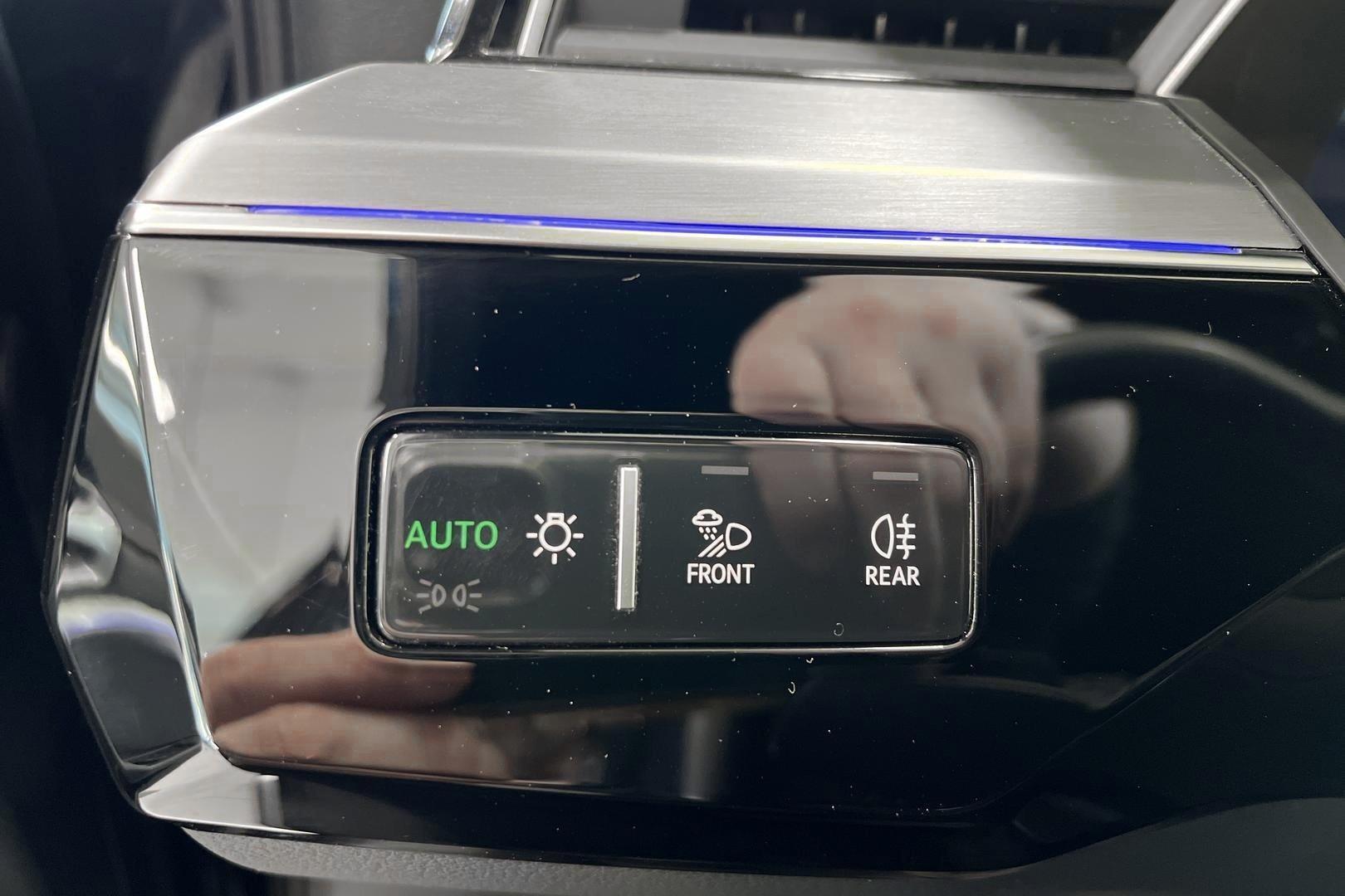 AUDI e-tron 2022