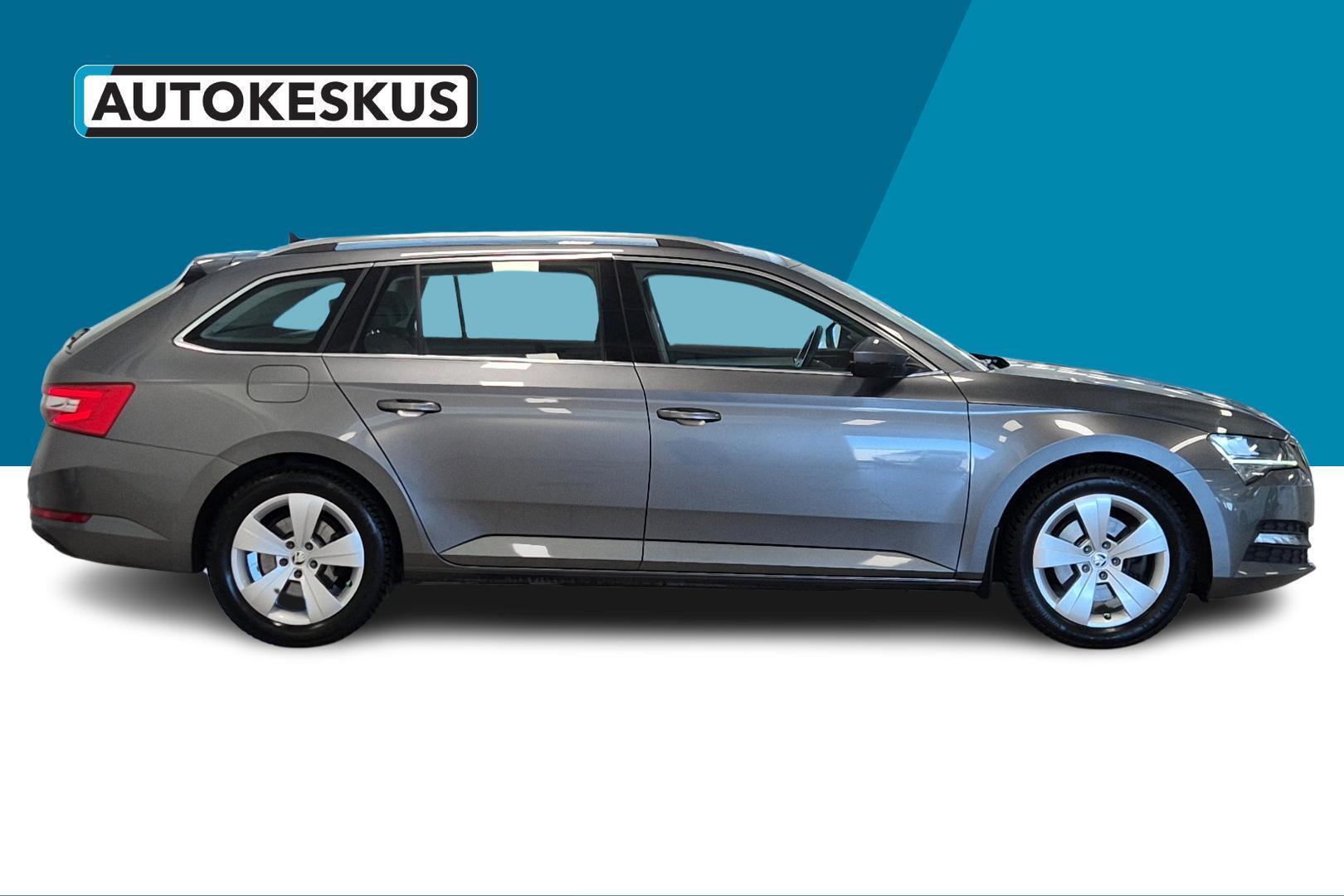 SKODA Superb 2023