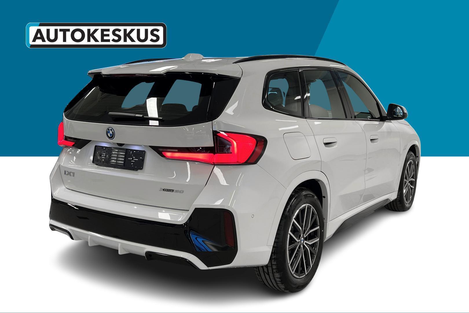 BMW iX1 2026