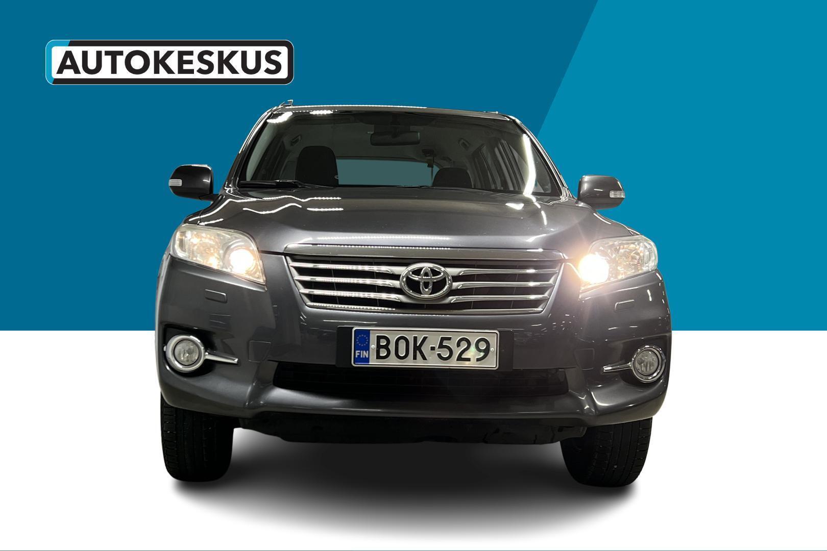 TOYOTA RAV4 2010