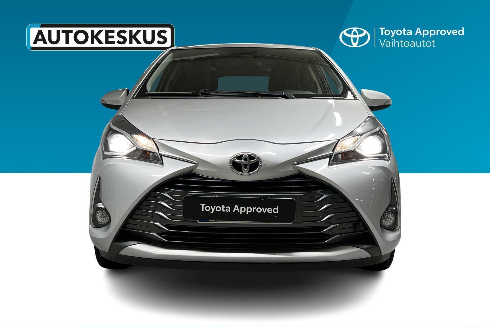 TOYOTA Yaris 2019