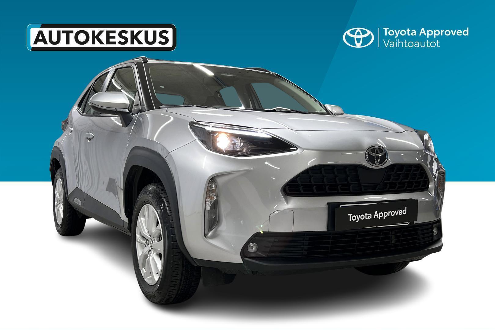 TOYOTA Yaris Cross 2025
