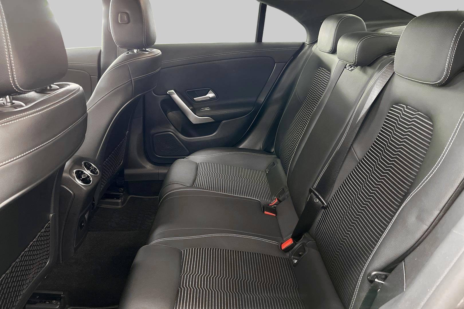 MERCEDES-BENZ CLA 2021