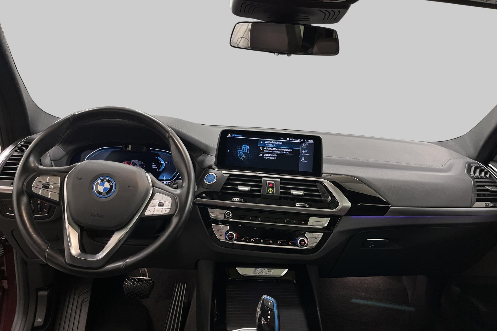 BMW iX3 2021
