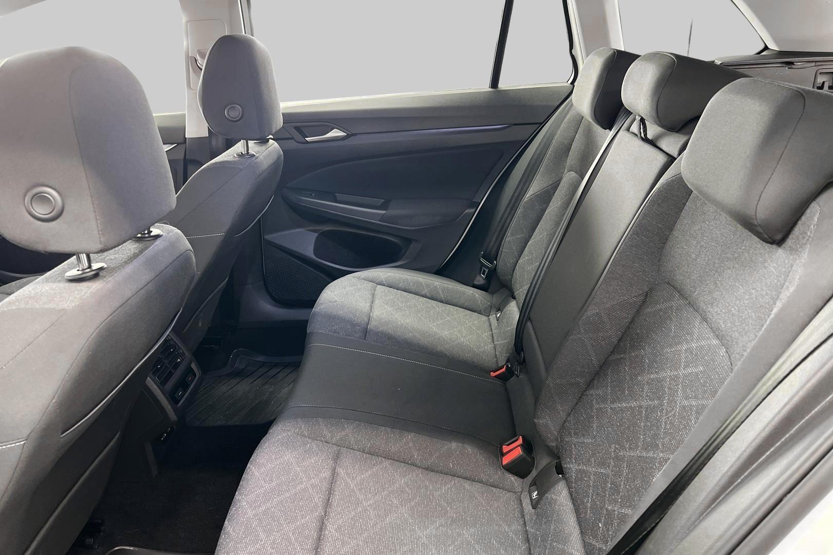 VOLKSWAGEN Golf 2022