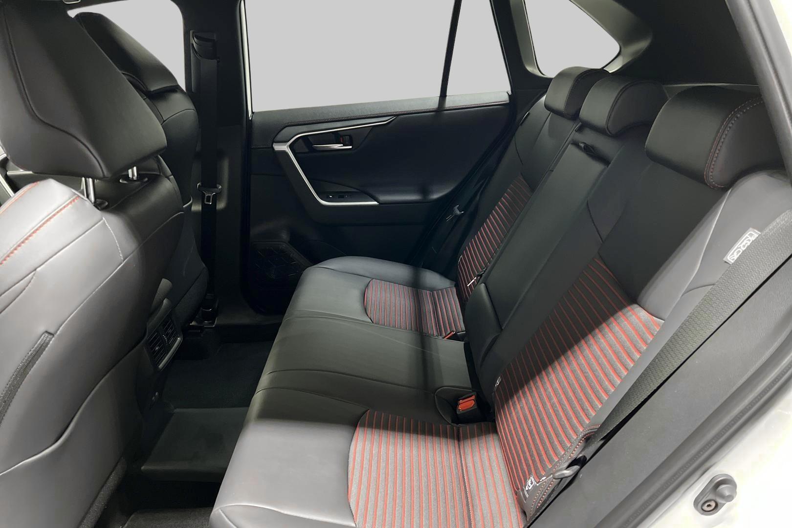 TOYOTA RAV4 Plug-in 2025