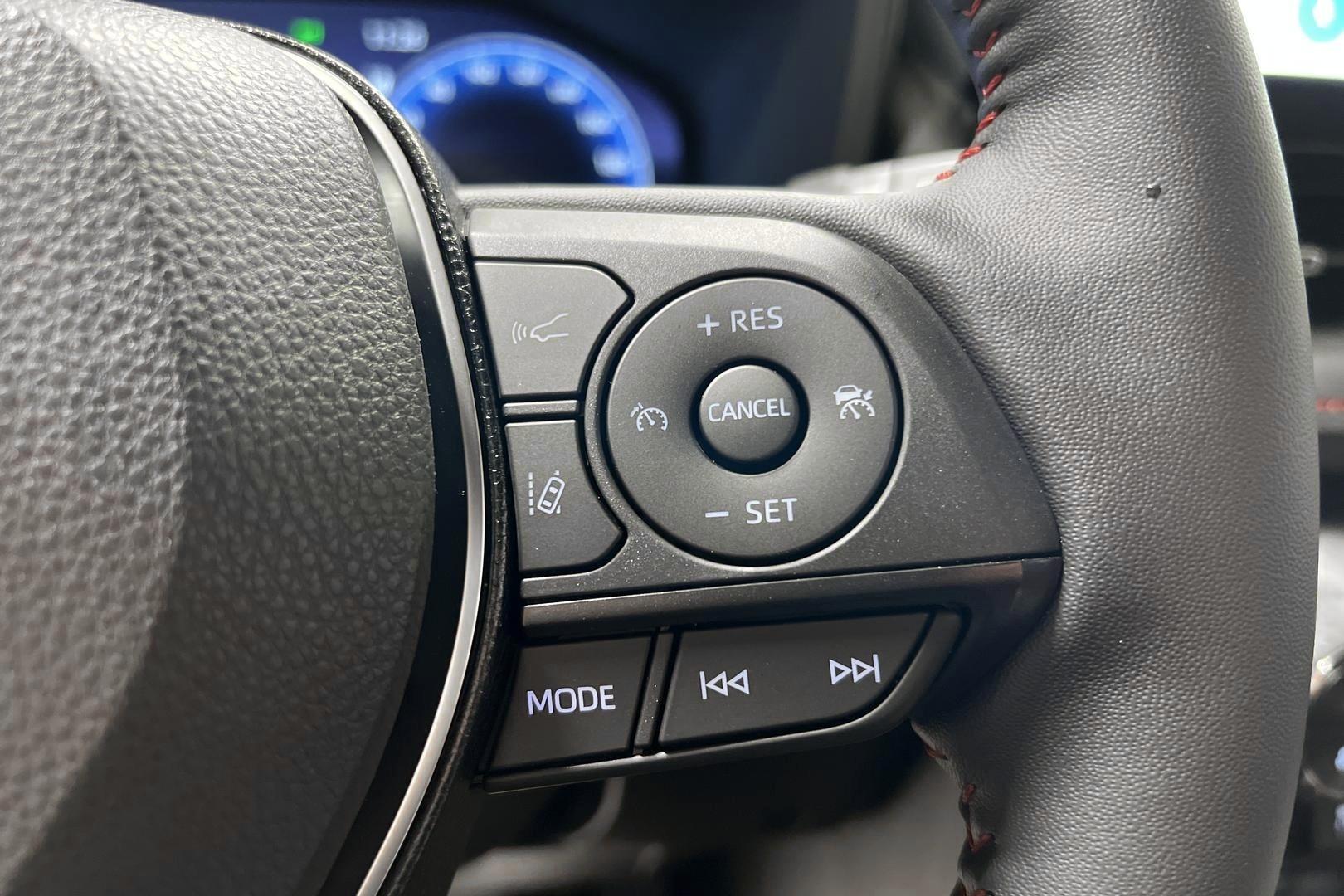 TOYOTA RAV4 Plug-in 2025