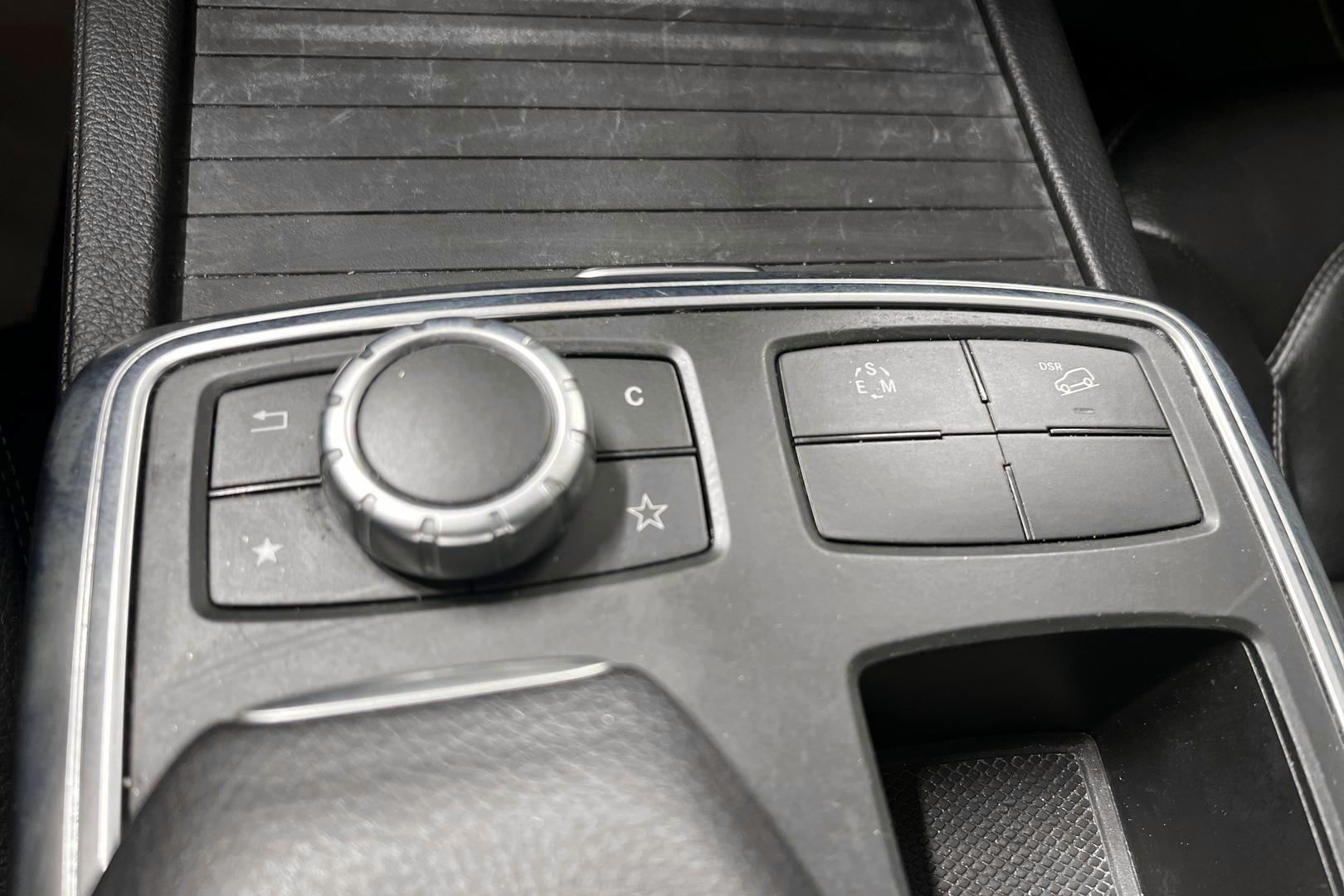 MERCEDES-BENZ ML 2012