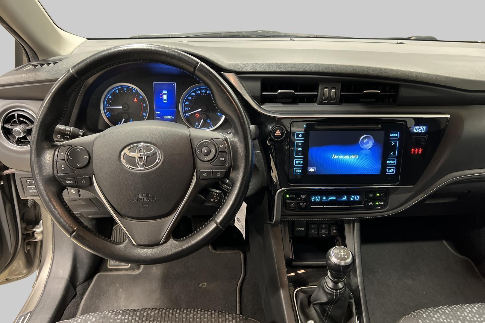 TOYOTA Corolla 11