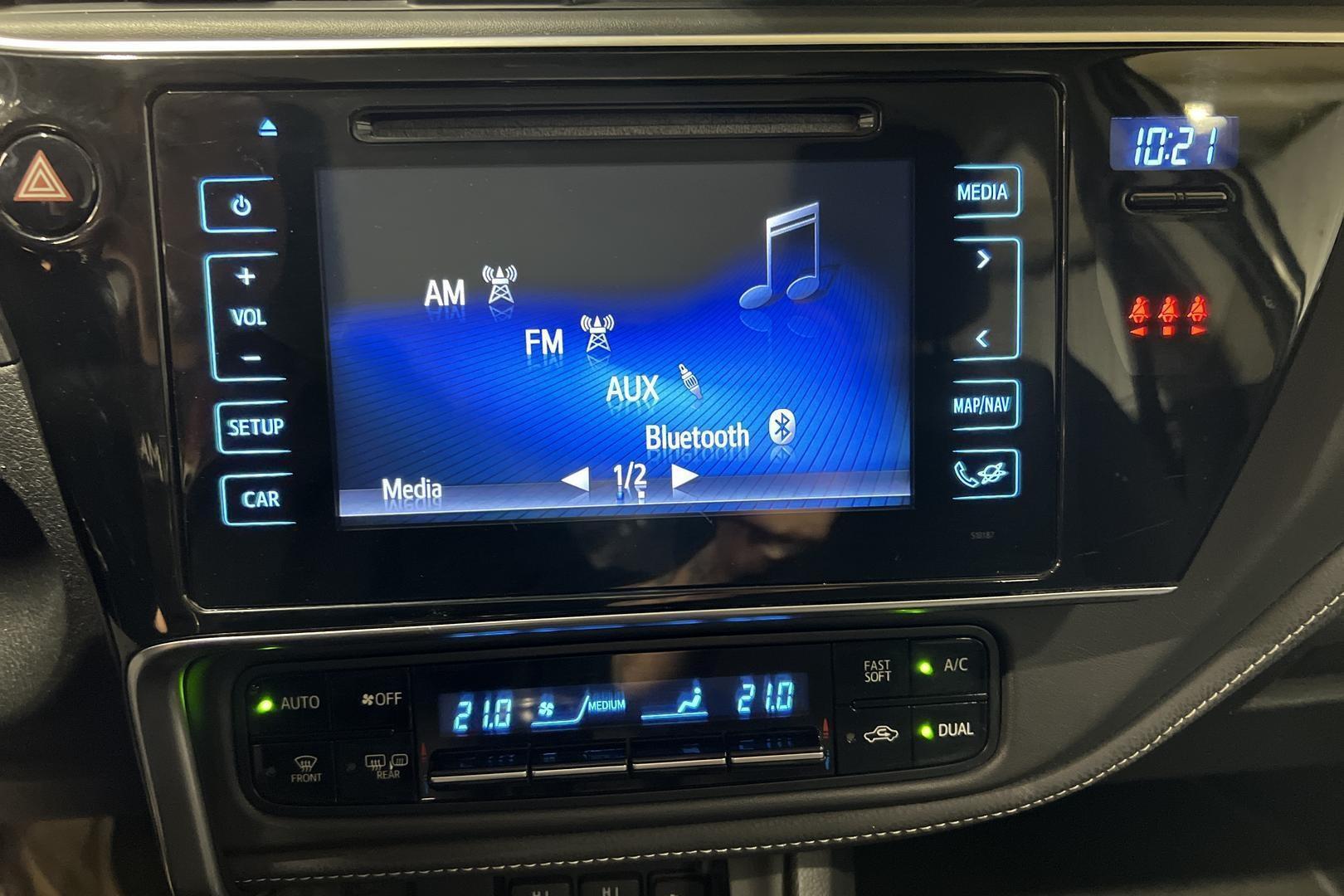 TOYOTA Corolla 15