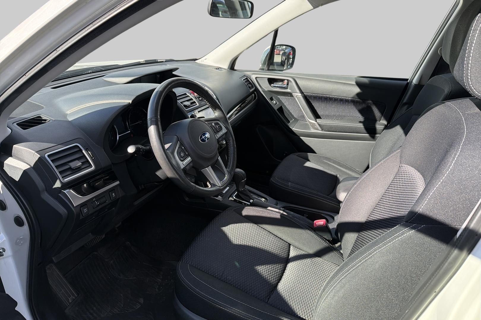 SUBARU Forester 2018