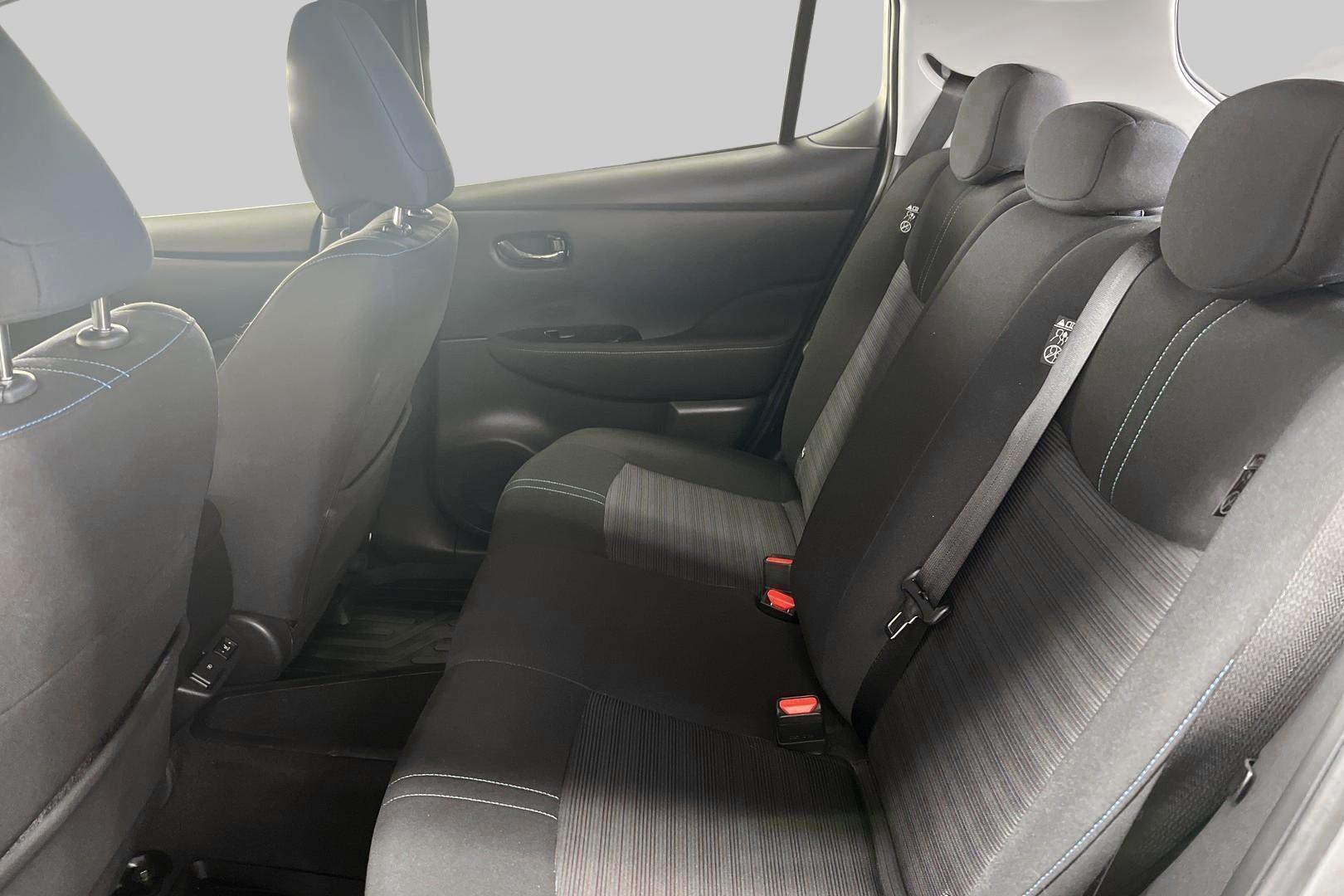 NISSAN Leaf 10