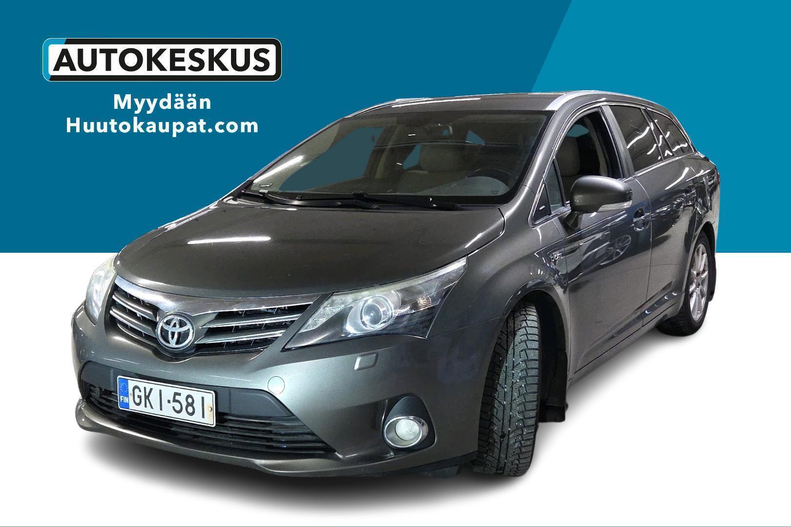 TOYOTA Avensis 2012