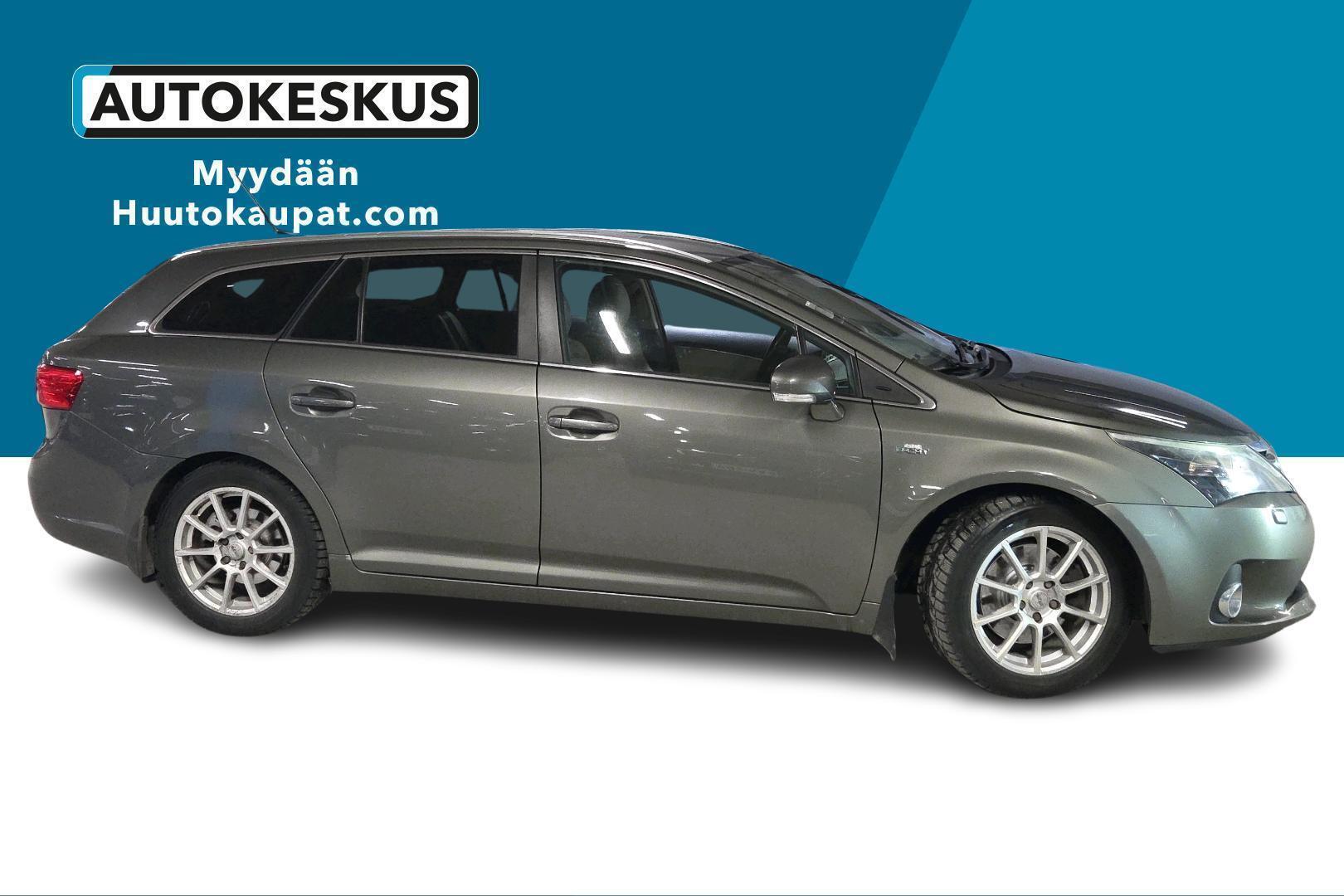 TOYOTA Avensis 2012