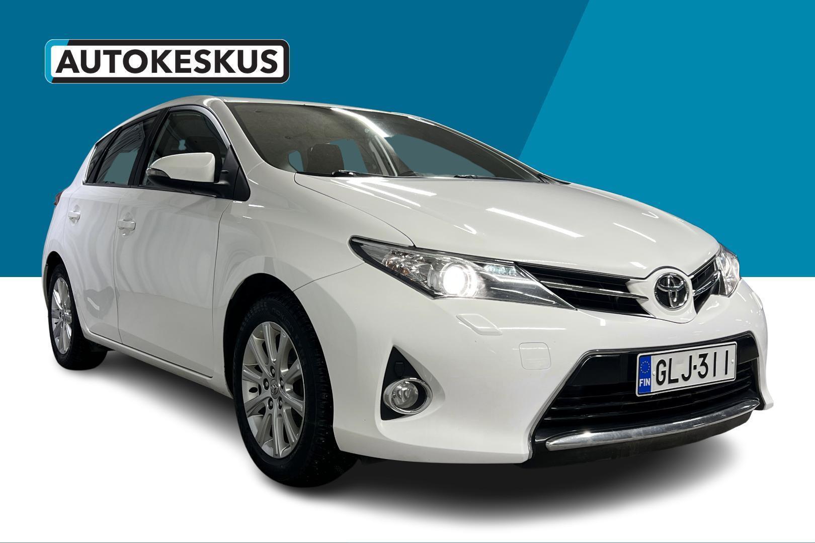 TOYOTA Auris 2014