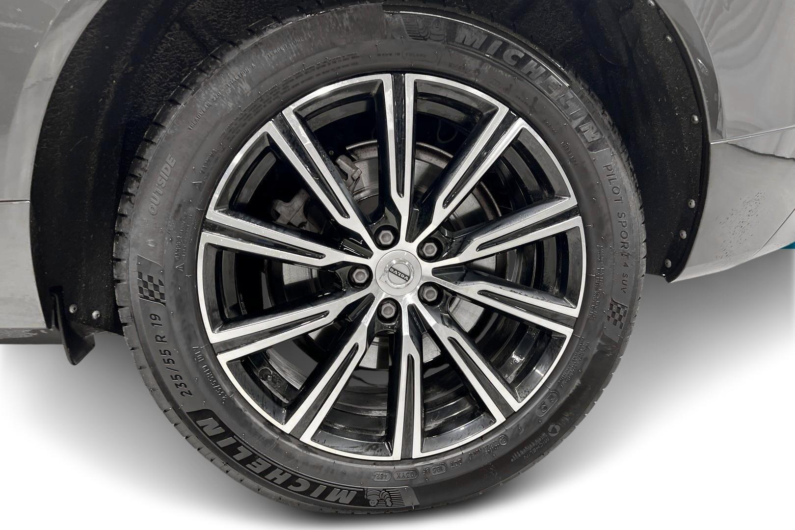 VOLVO XC60 2020