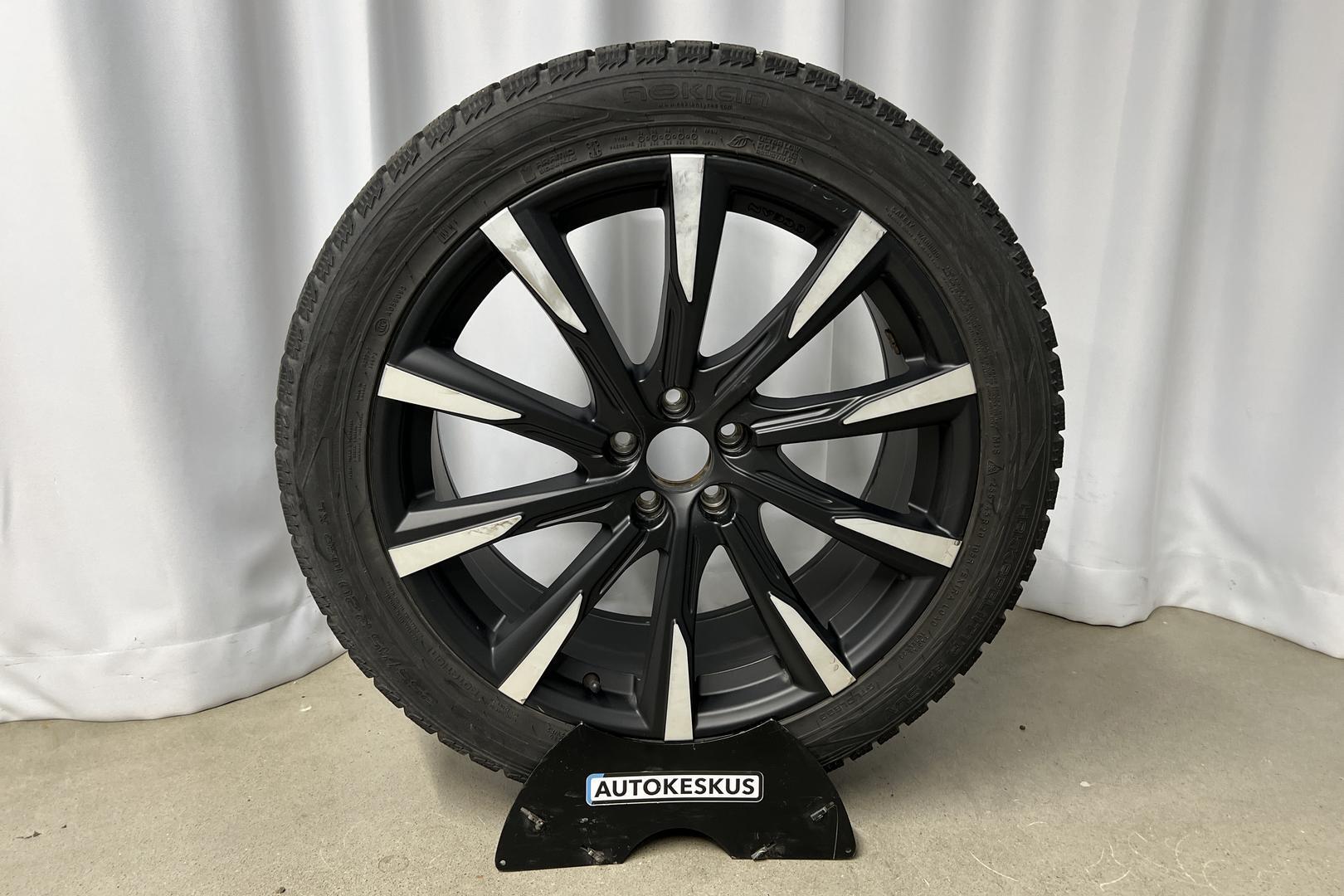 VOLVO XC60 2020