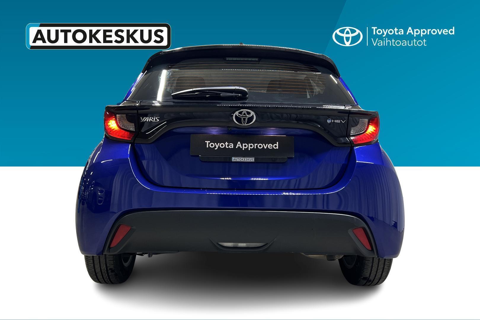 TOYOTA Yaris 2025