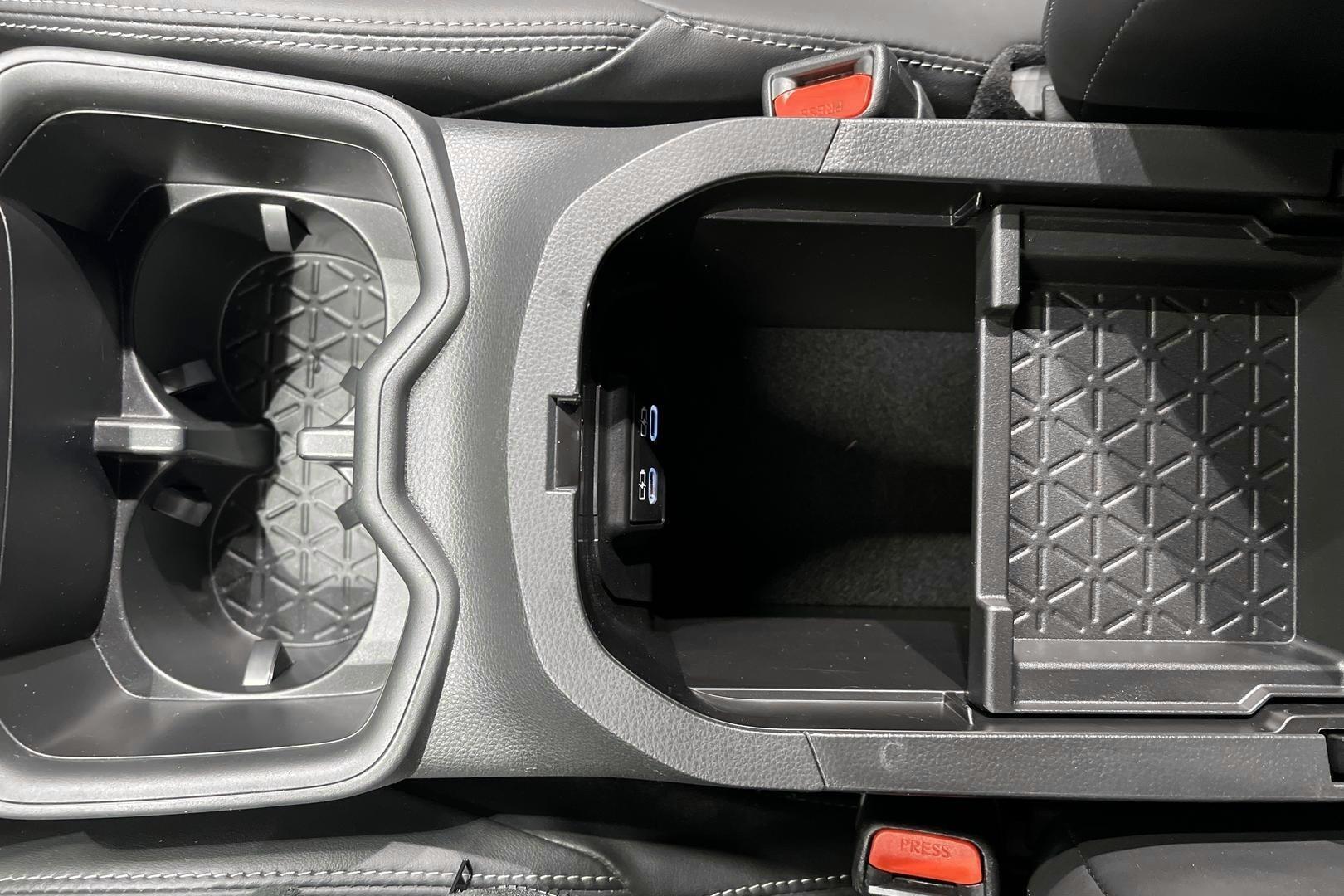 TOYOTA RAV4 PLUG-IN 2024