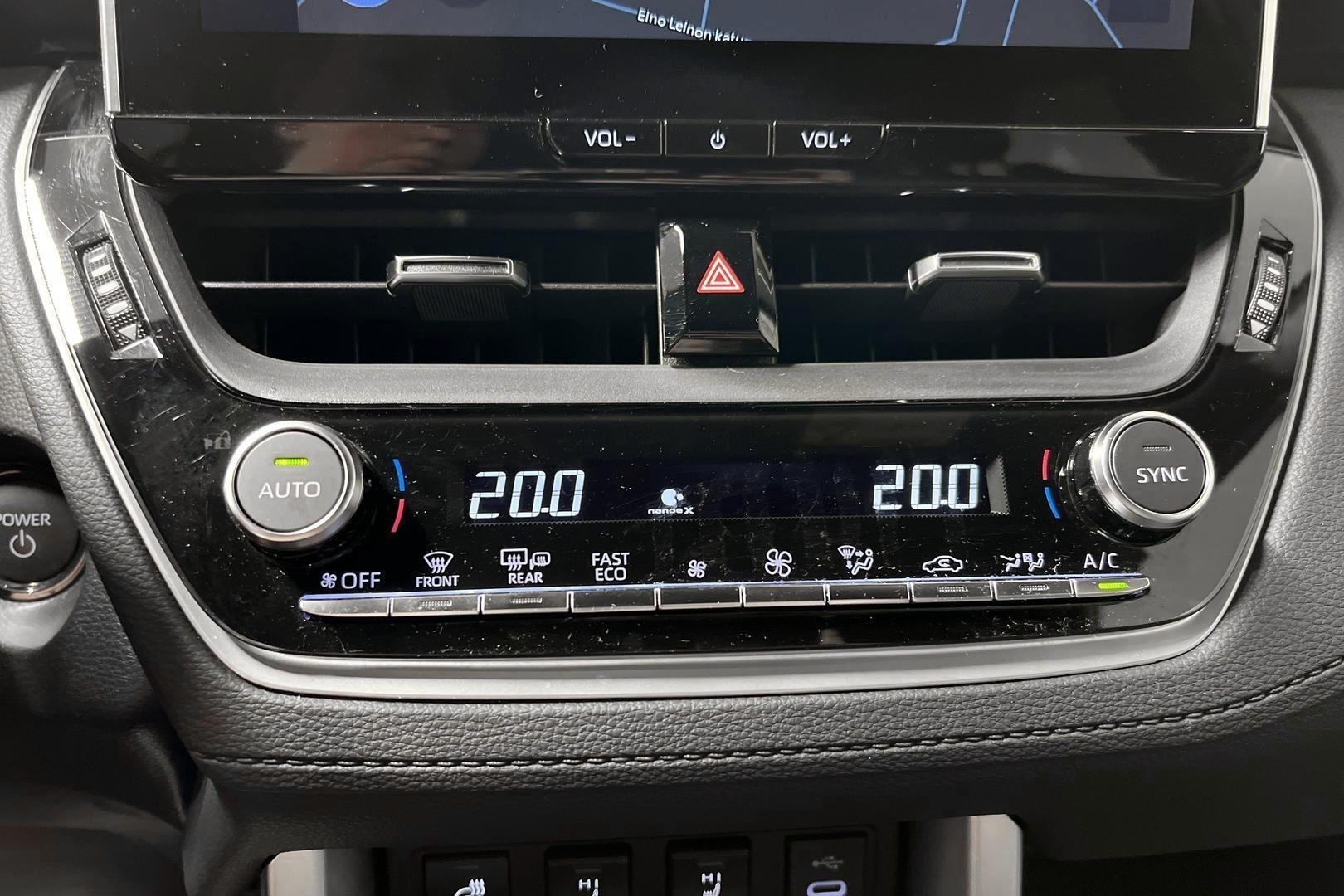 TOYOTA Corolla Cross 2025