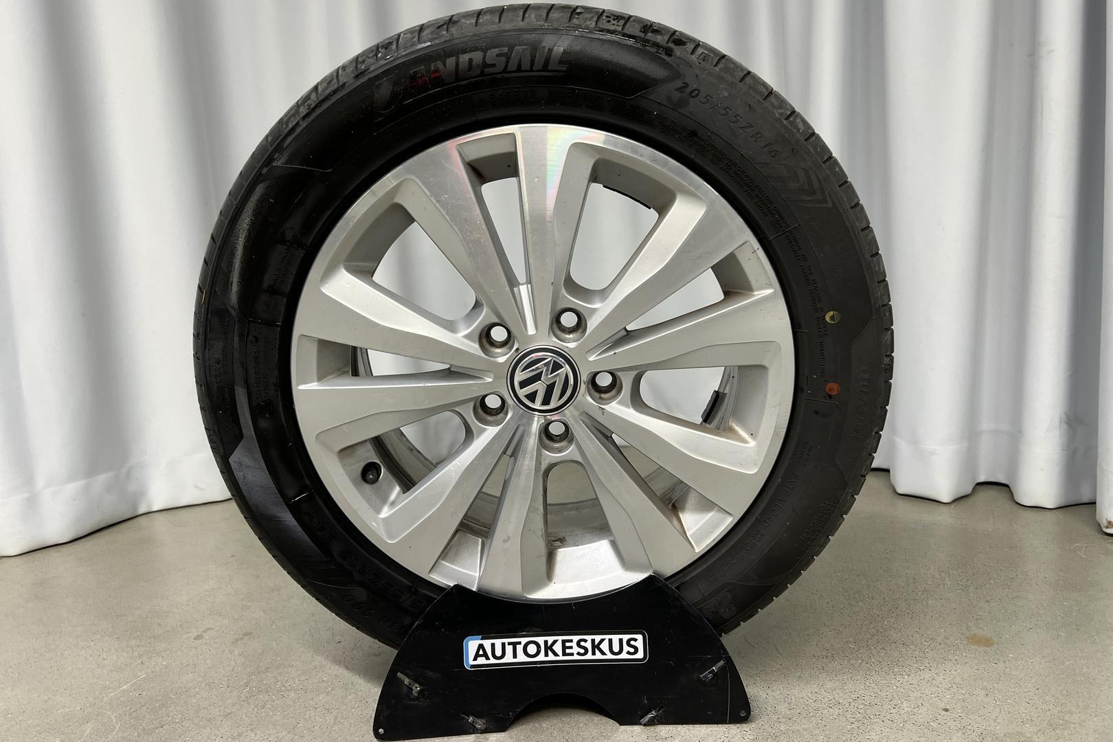 VOLKSWAGEN Golf 2019