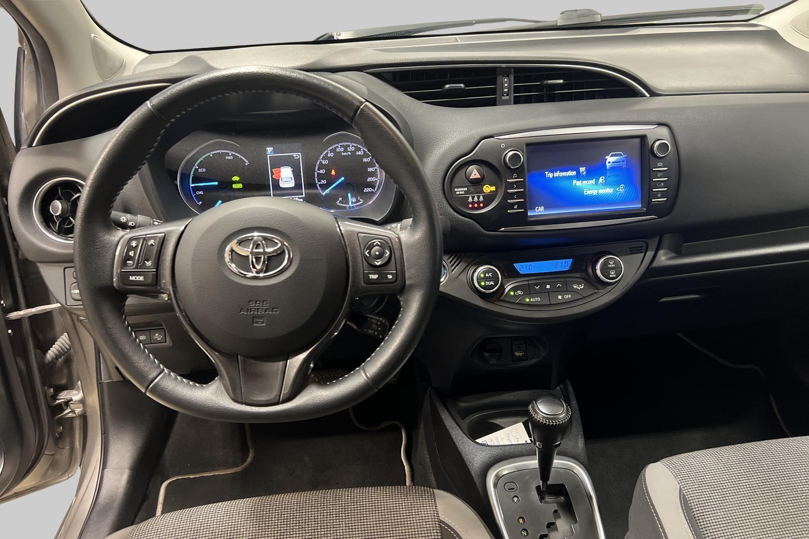 TOYOTA Yaris 2020