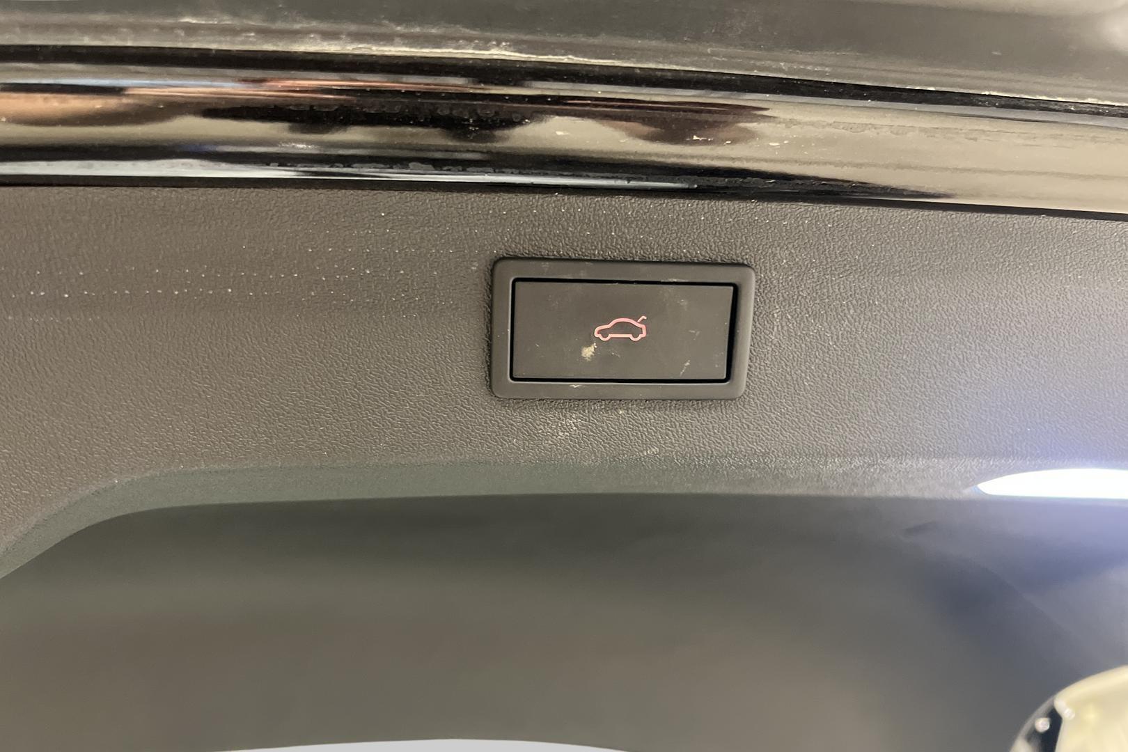 SKODA Enyaq 2025