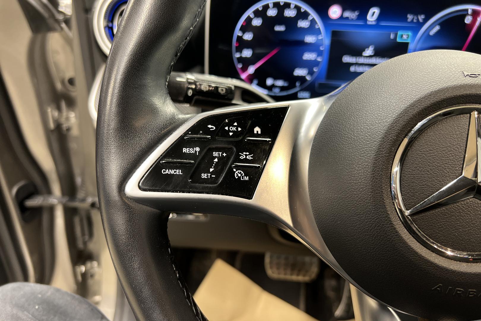 MERCEDES-BENZ GLC 2023