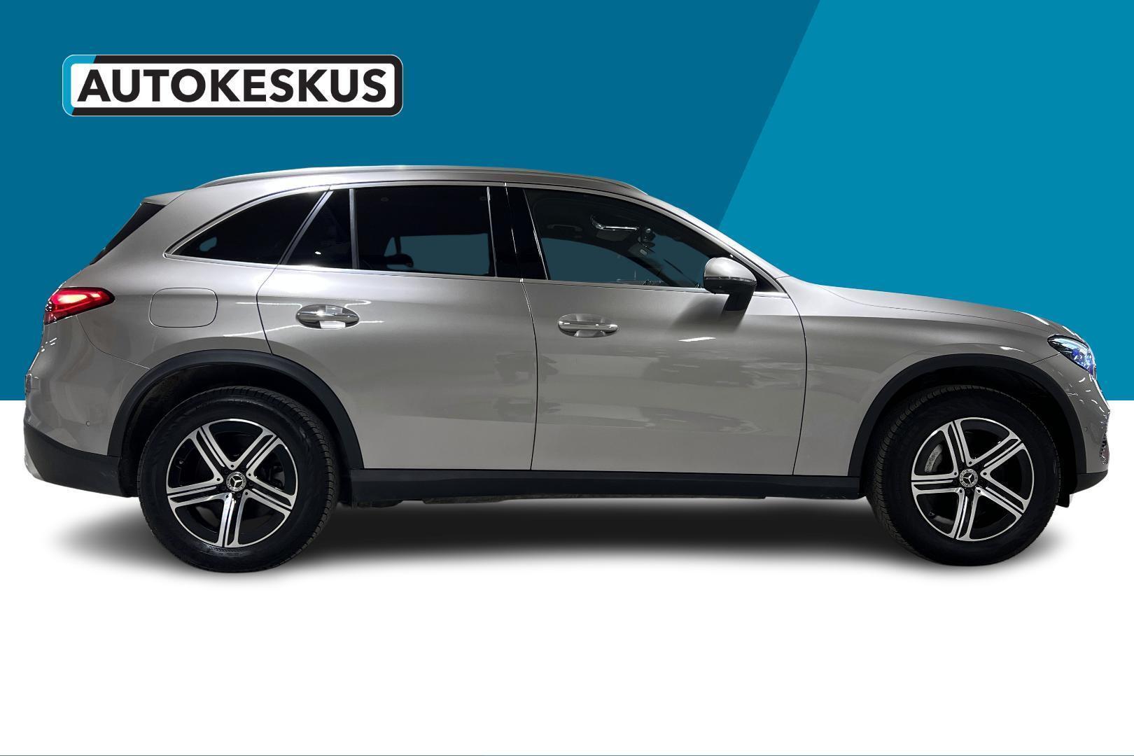 MERCEDES-BENZ GLC 2023