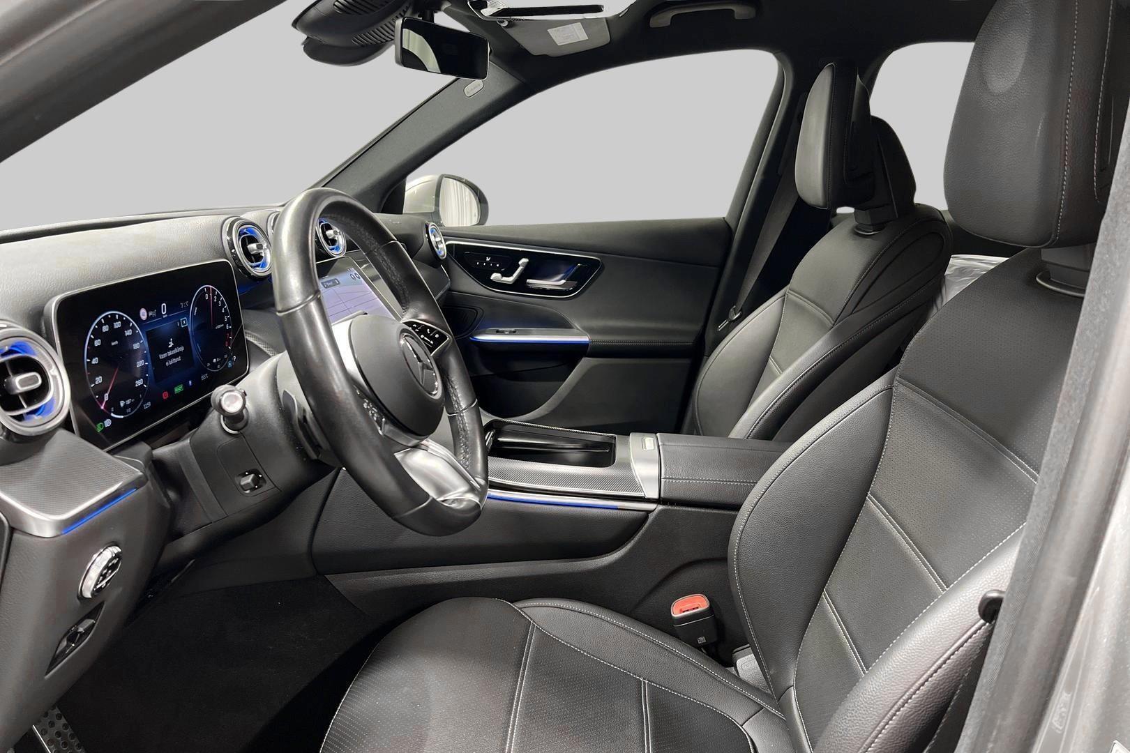MERCEDES-BENZ GLC 2023