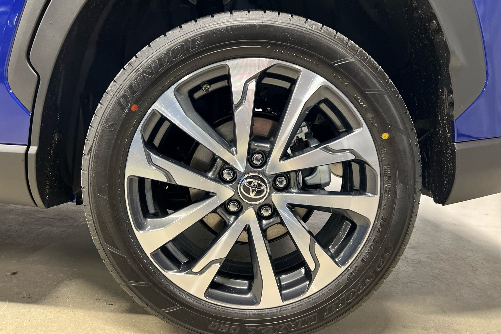 TOYOTA Corolla Cross 2025