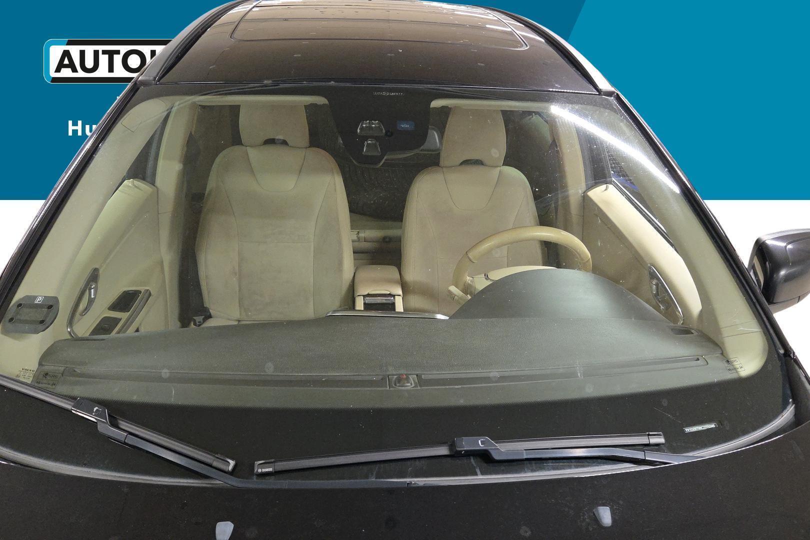 VOLVO XC60 2012