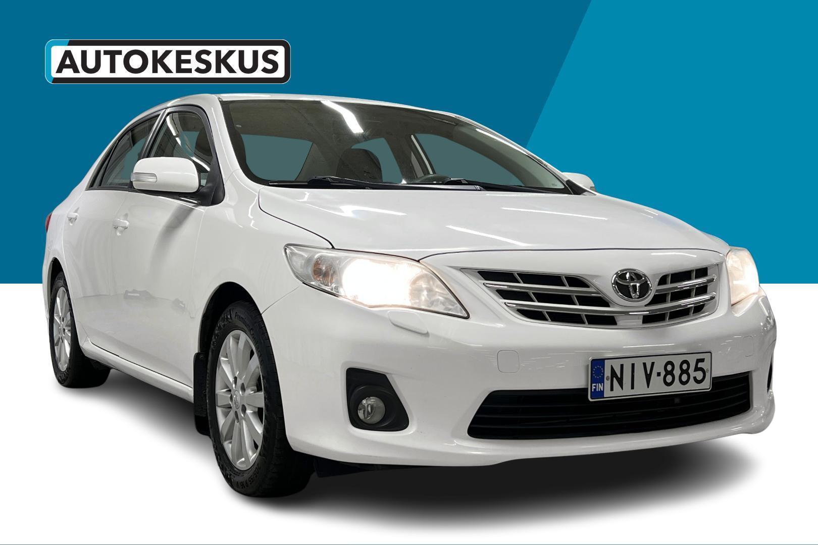 TOYOTA Corolla 2012