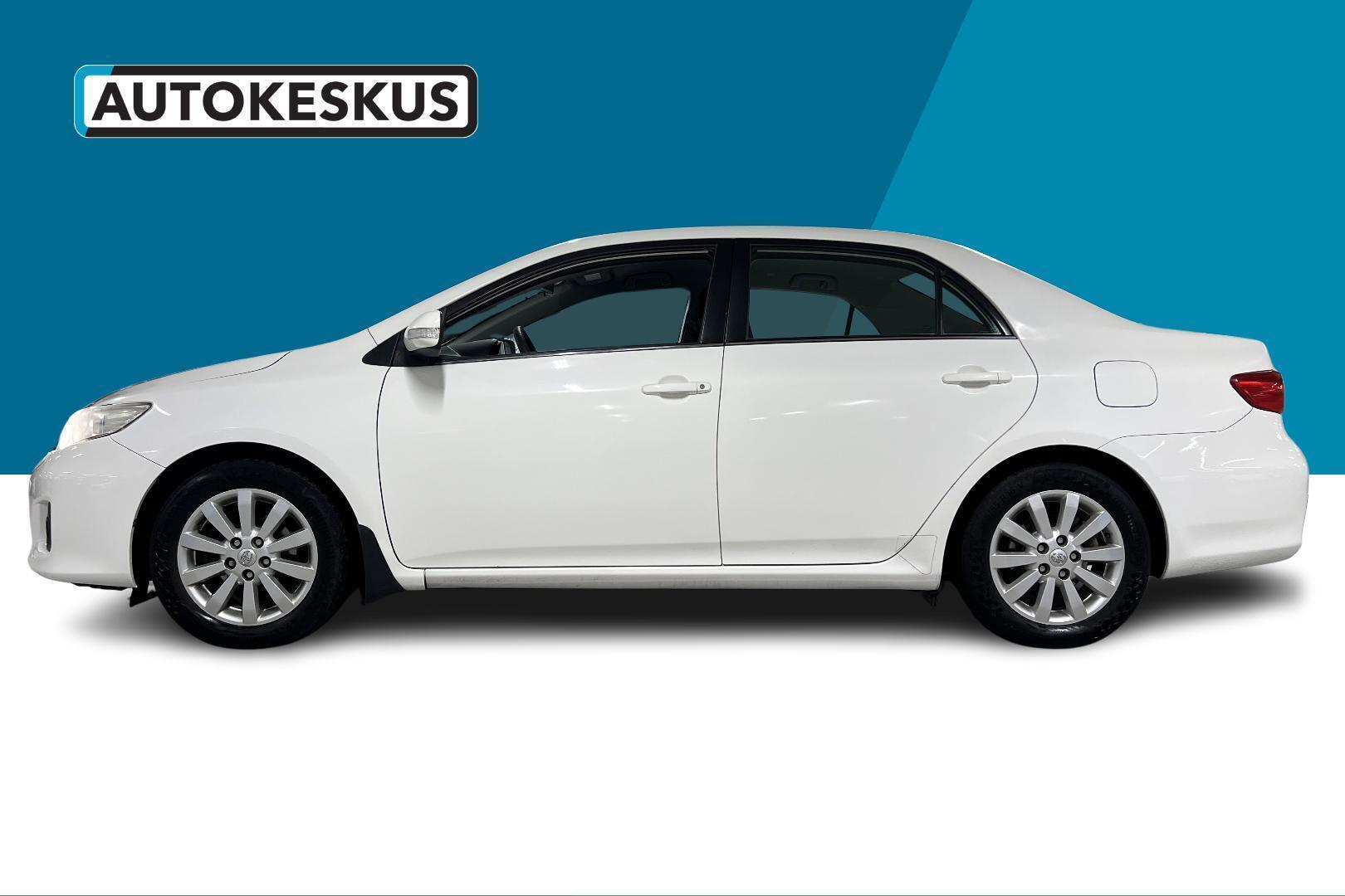 TOYOTA Corolla 2012