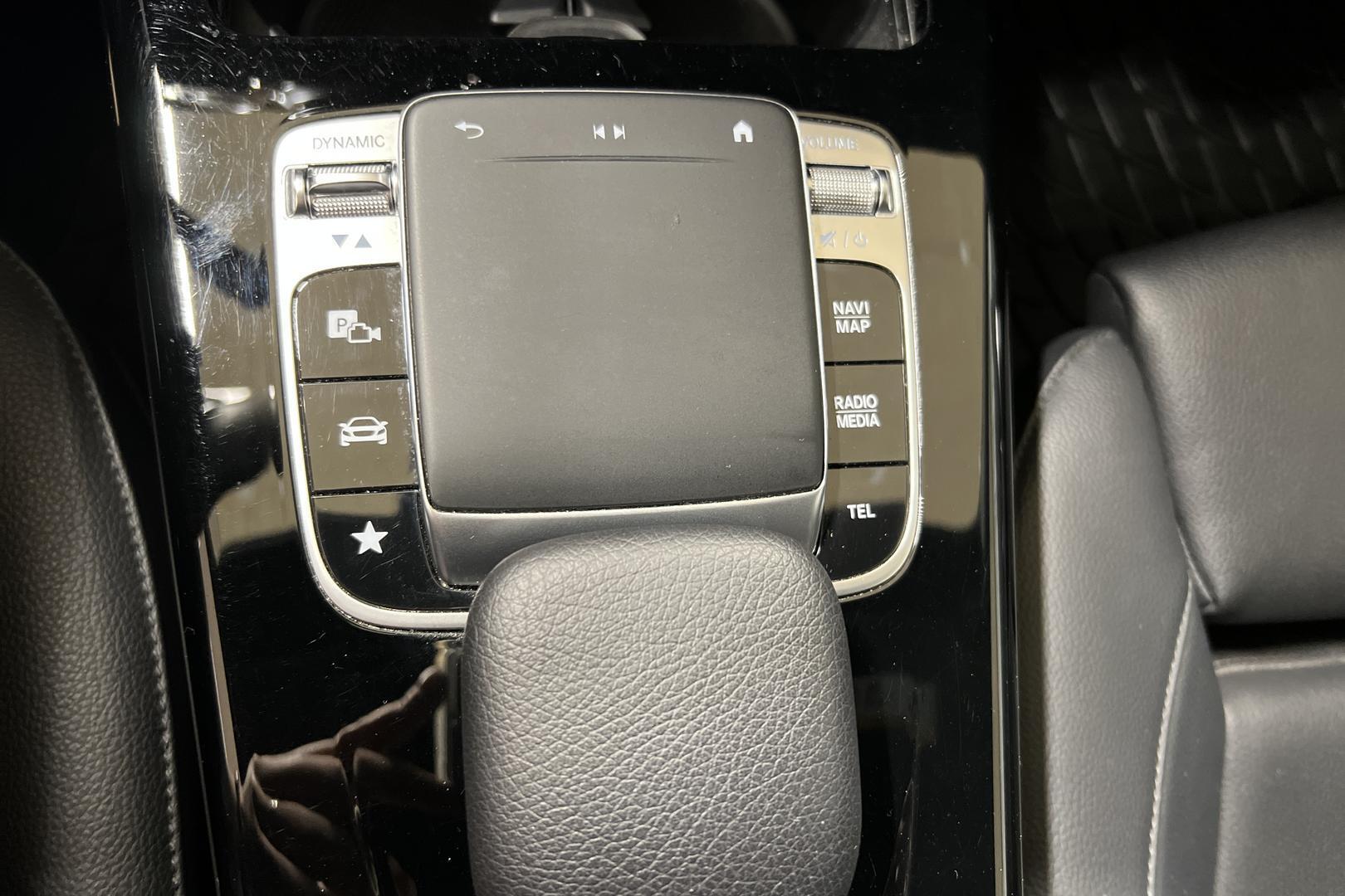 MERCEDES-BENZ CLA 2019